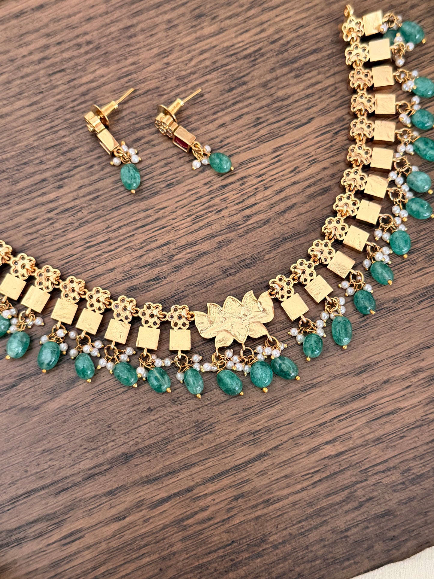 Lotus Jadau Kundan Necklace Set