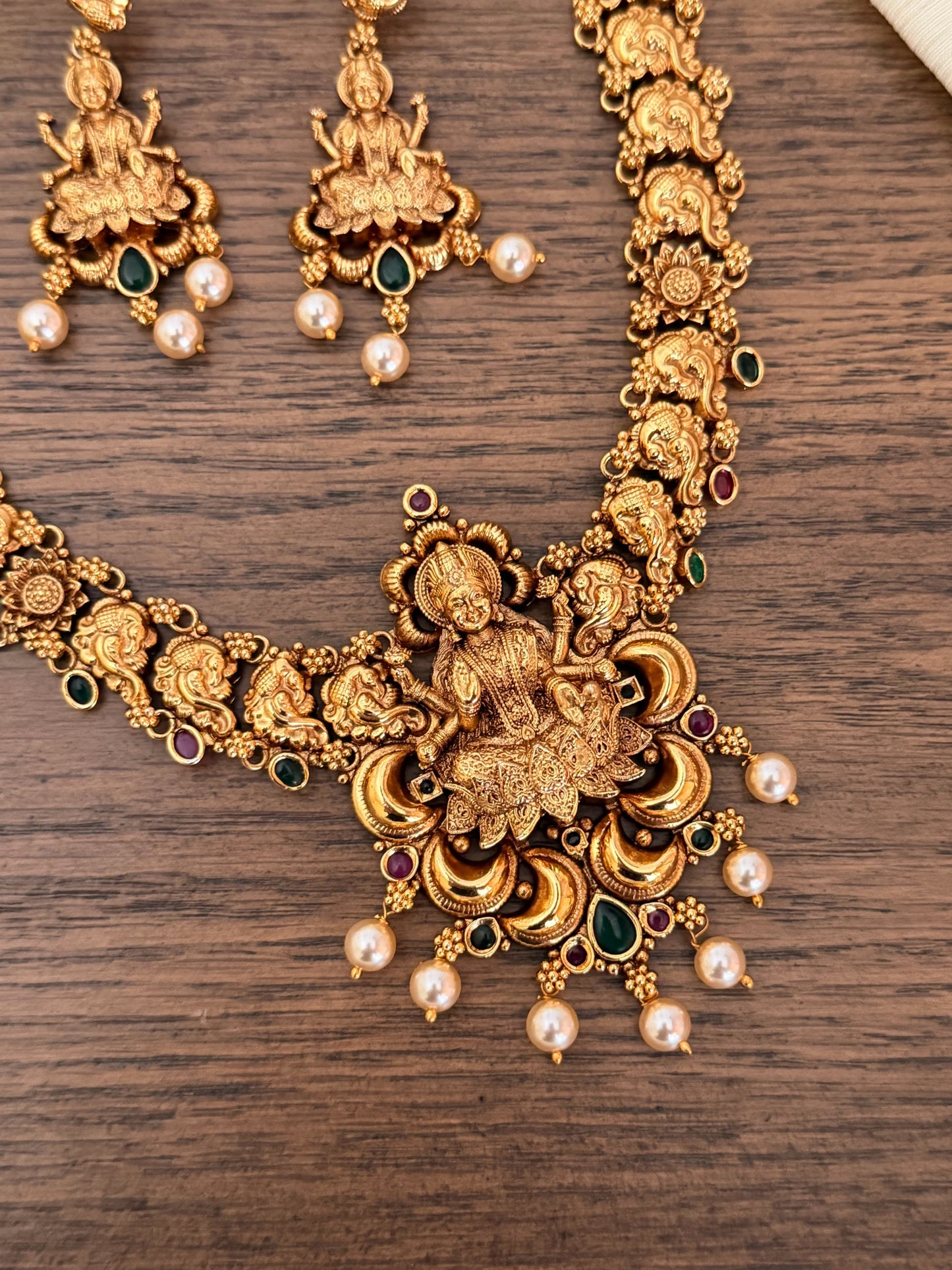 Antique Gold Look Temple Jewelry Set - Goddess Lakshmi Pendant with Pearl Accents