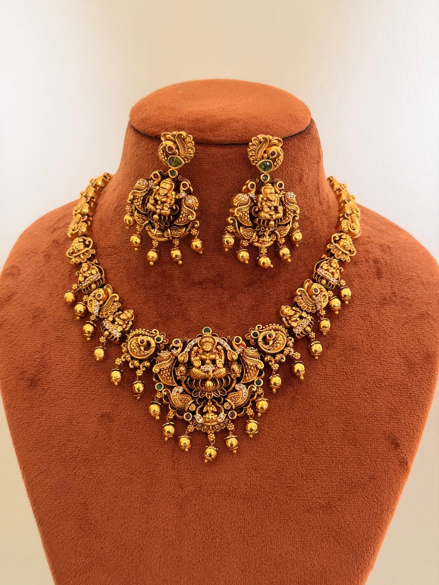 Premium Nakshi Temple Jewelry Set | Handcrafted Antique Gold Necklace with Kemp Stones and Nature-Inspired Motifs