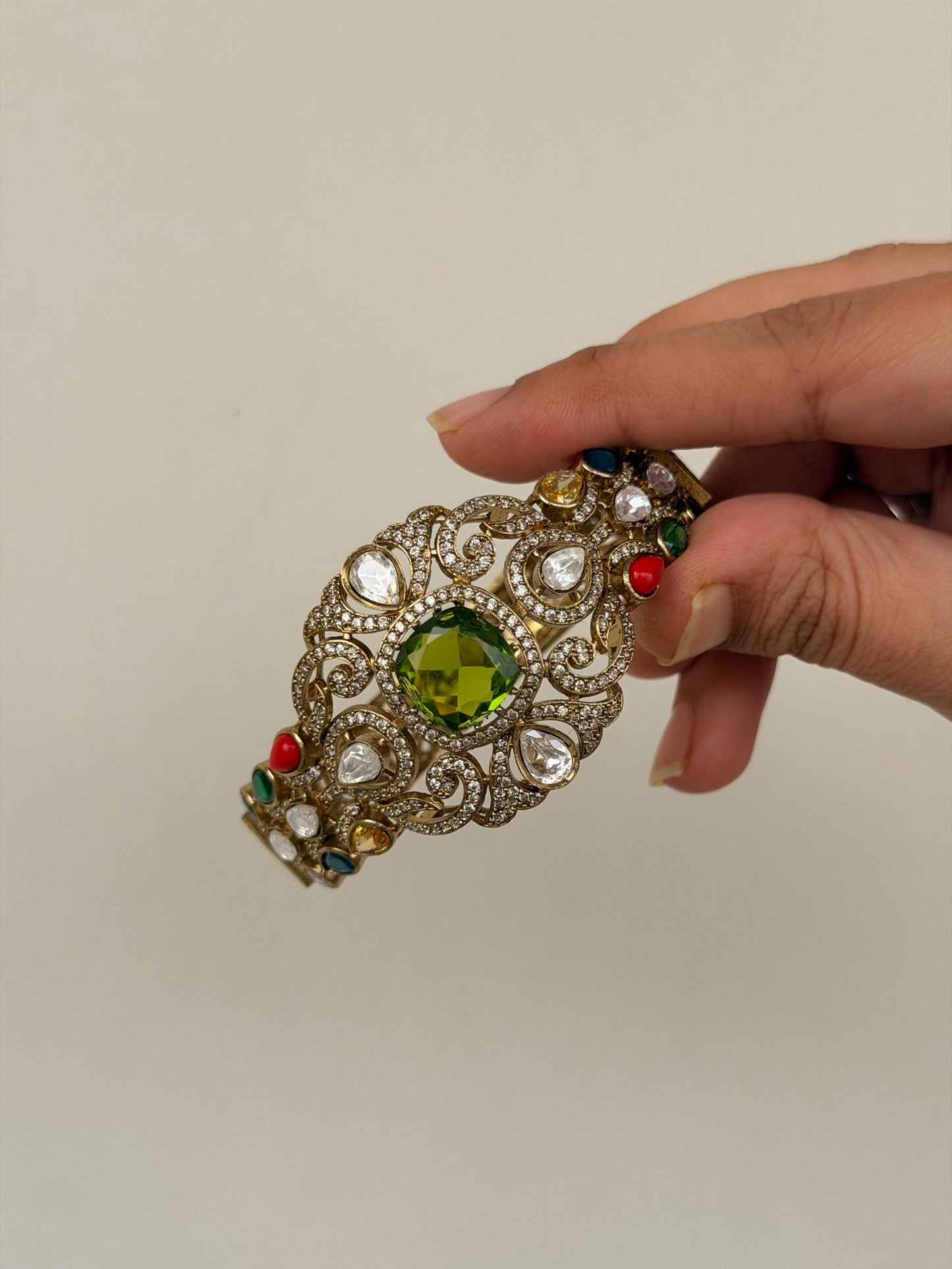 Openable Kundan Stone Kada with Green Centre & CZ Detailing