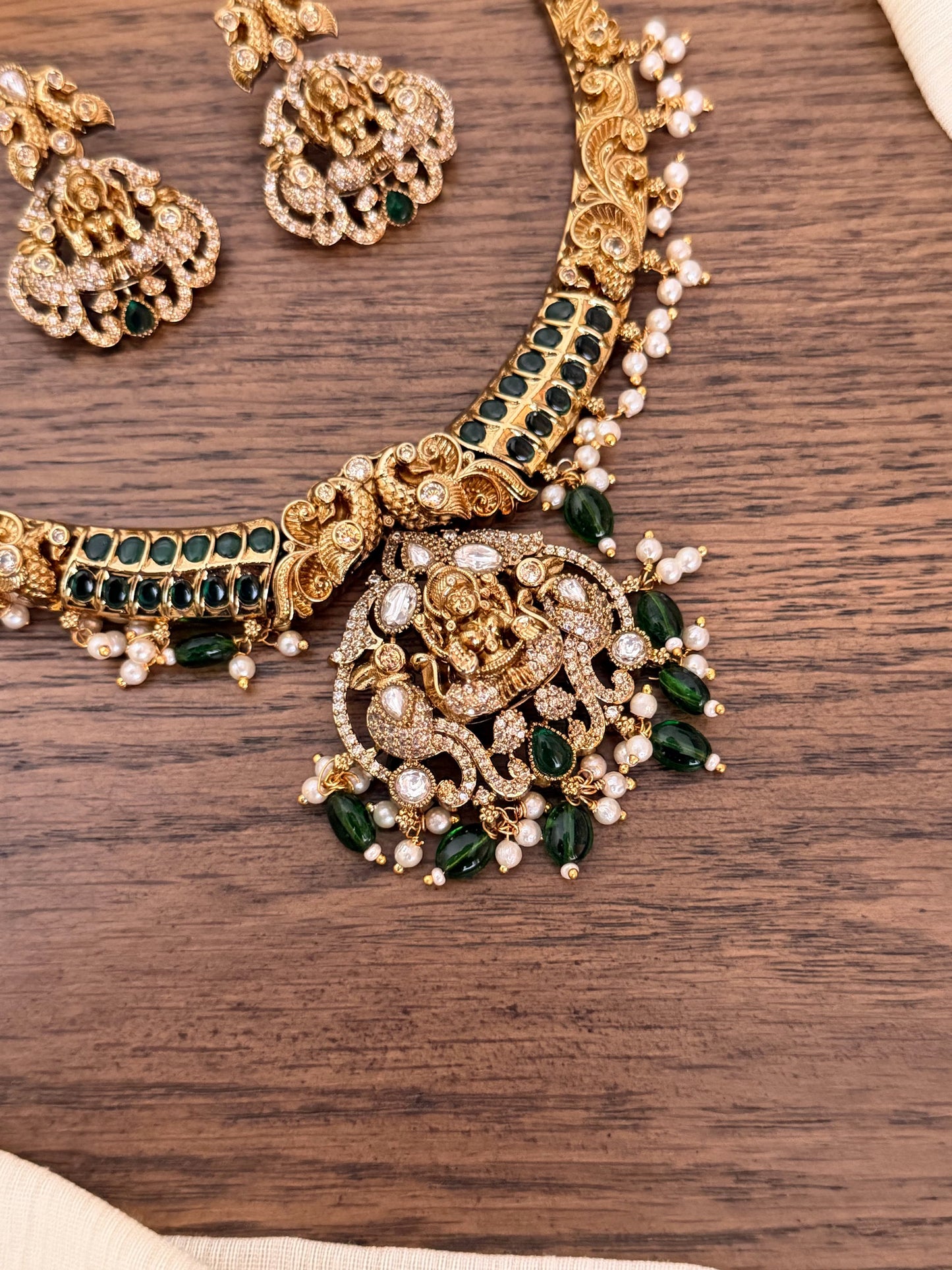 Lakshmi Kanti Necklace with Emerald Accents & Pearl Clusters