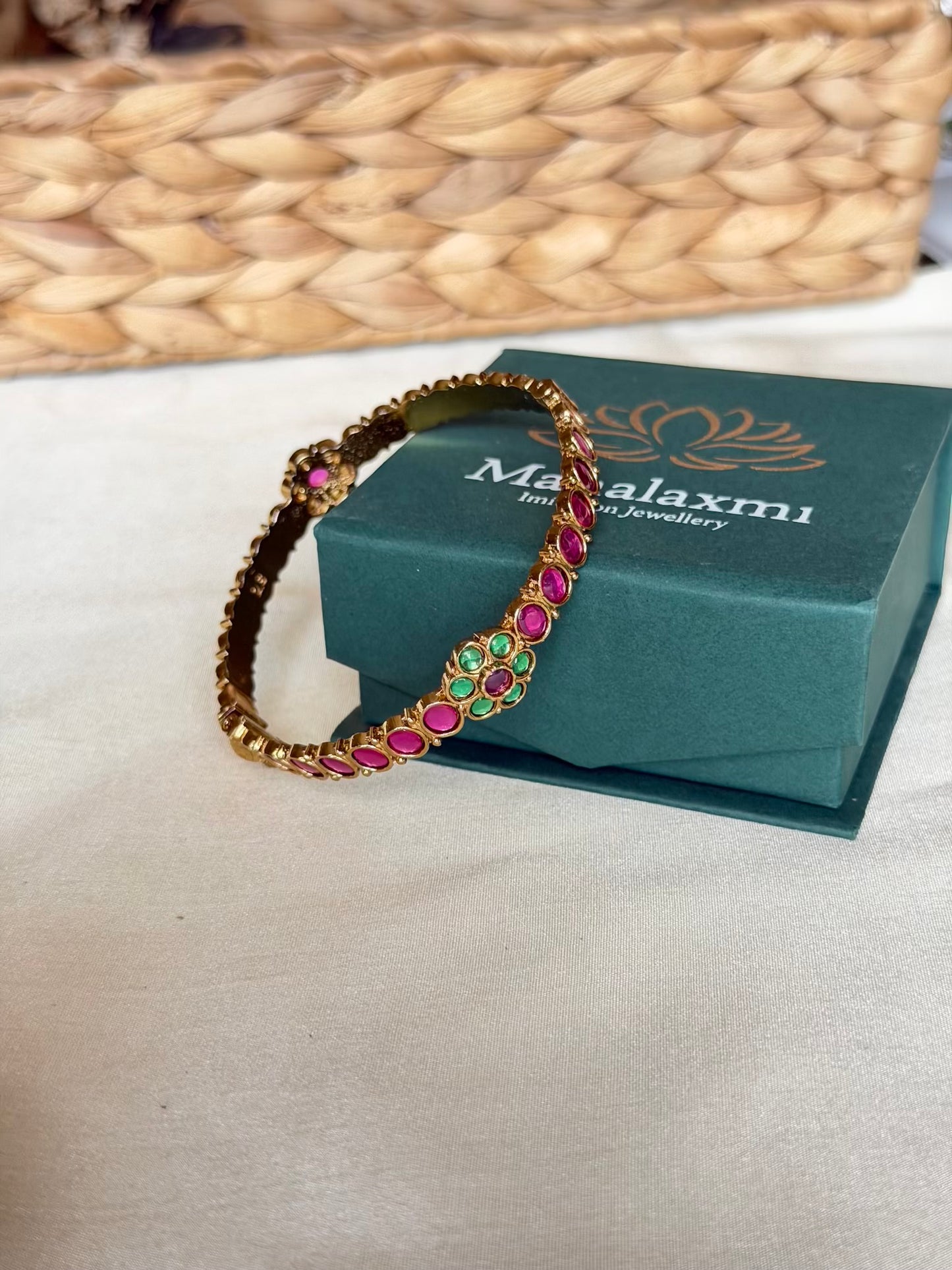 Openable Floral Kemp Kada