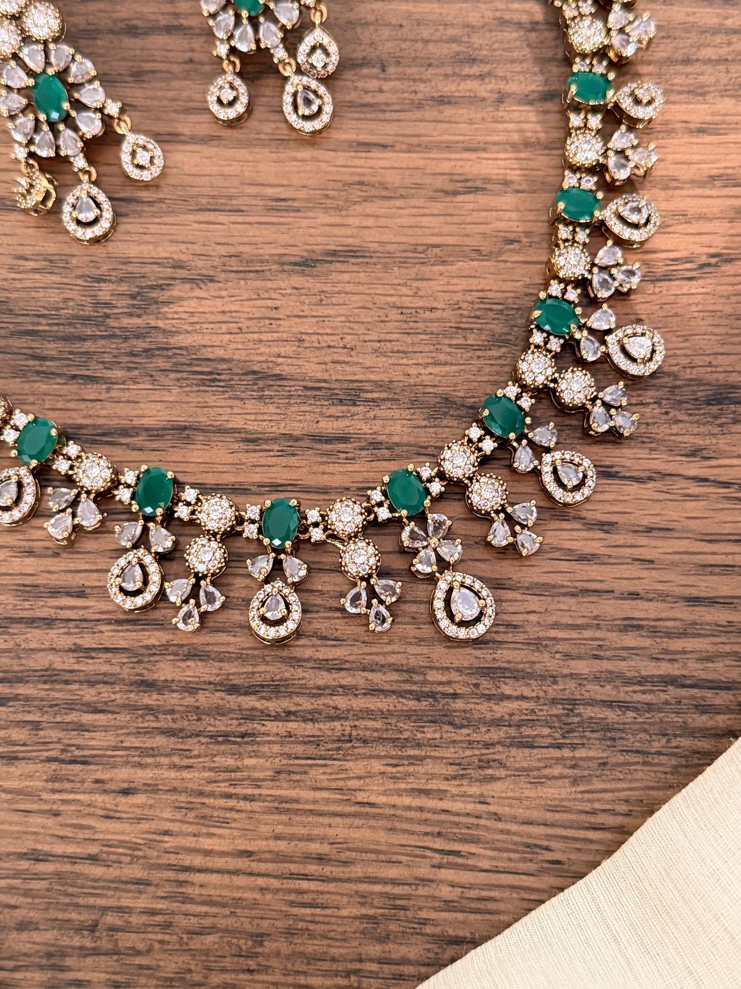 Premium Designer Victorian Necklace Set