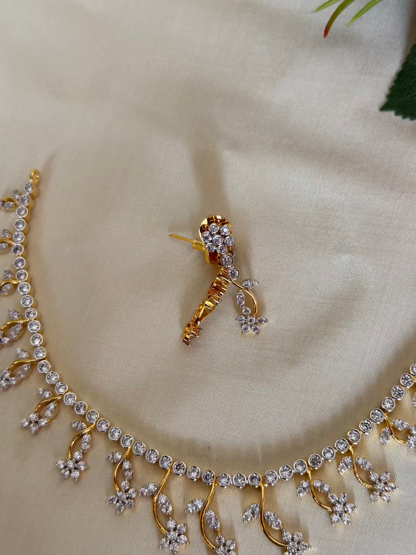 Elegant diamond look alike set