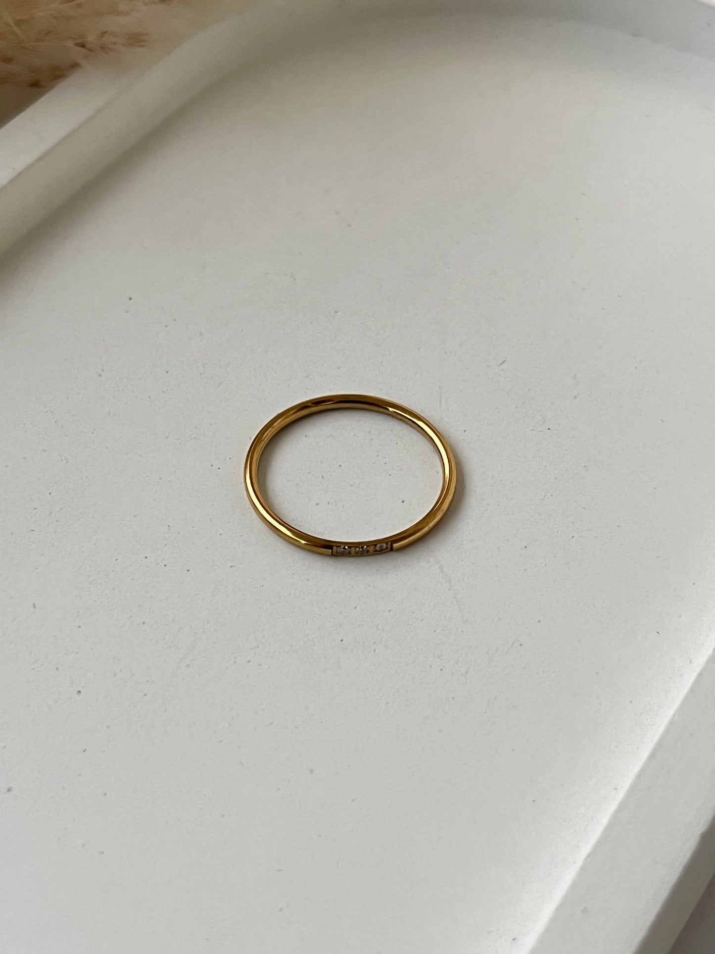 Lilly Ring