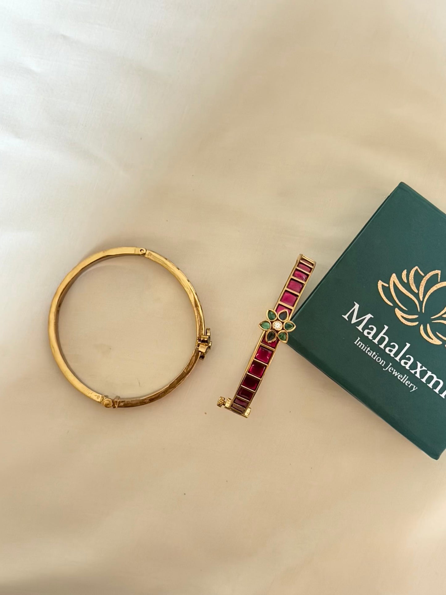 Openable Jadau Kundan floral bangle set