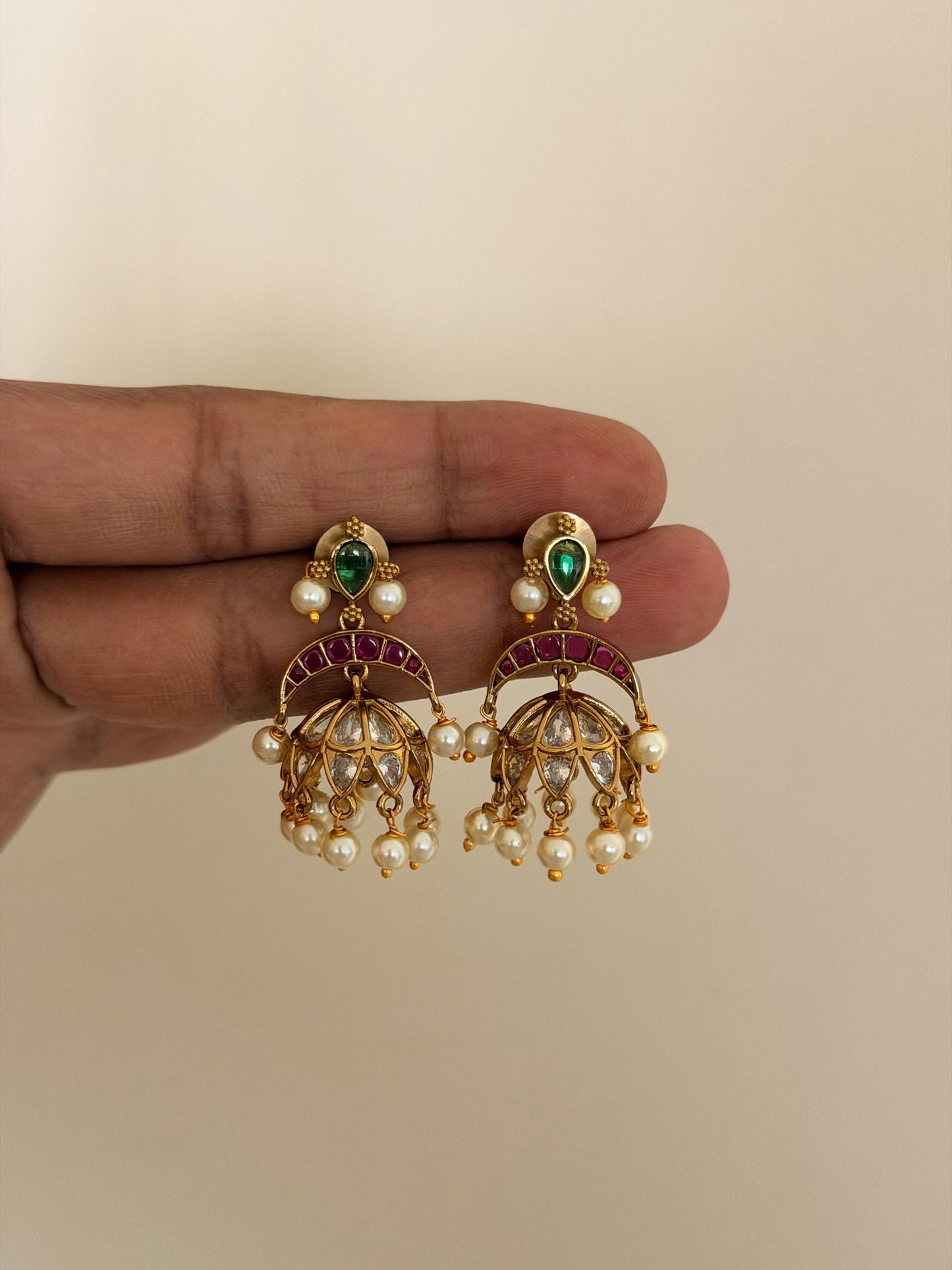 Minimalist Kemp Stone Jhumka Earrings with Pearls