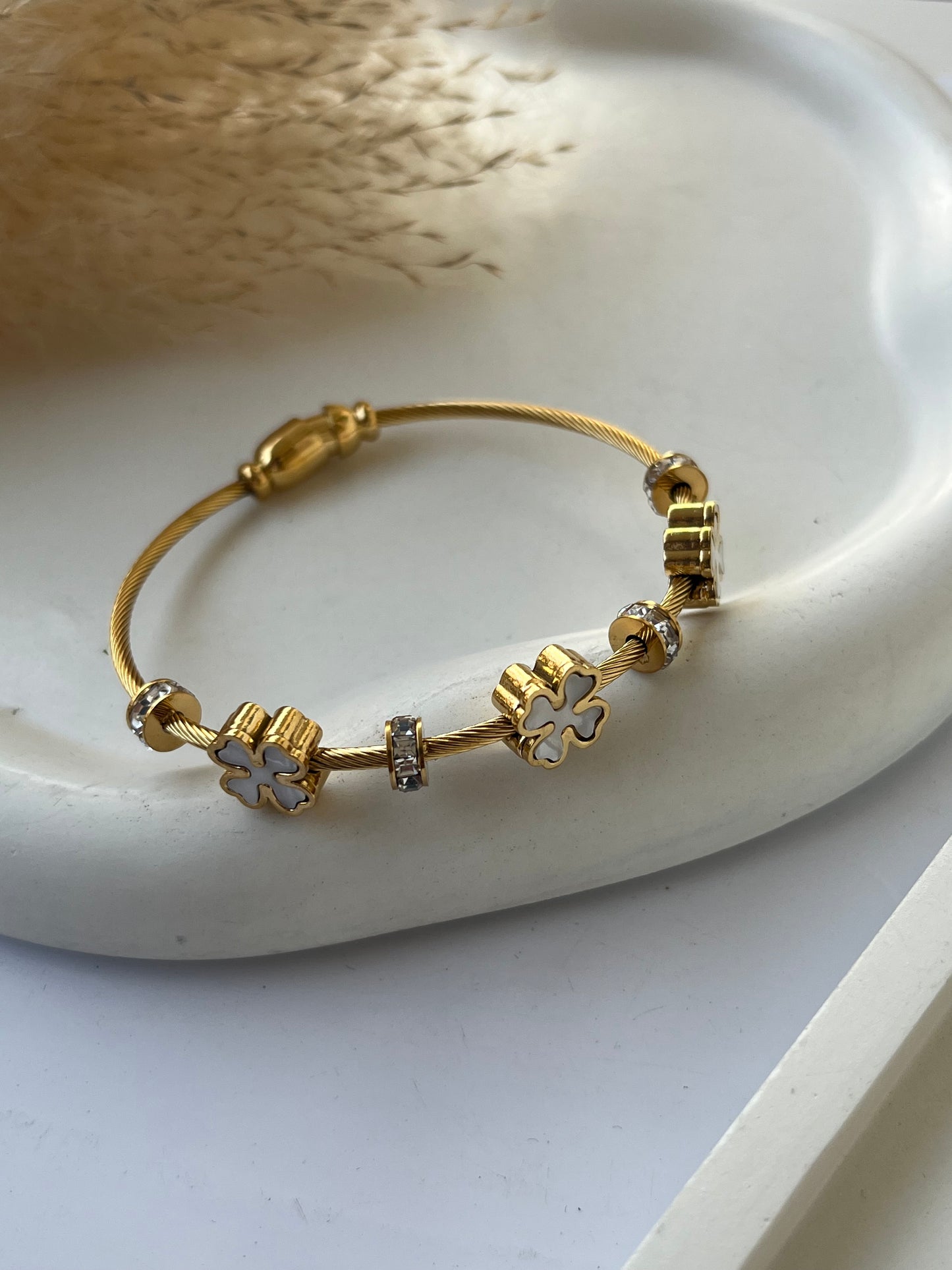Clover Band
