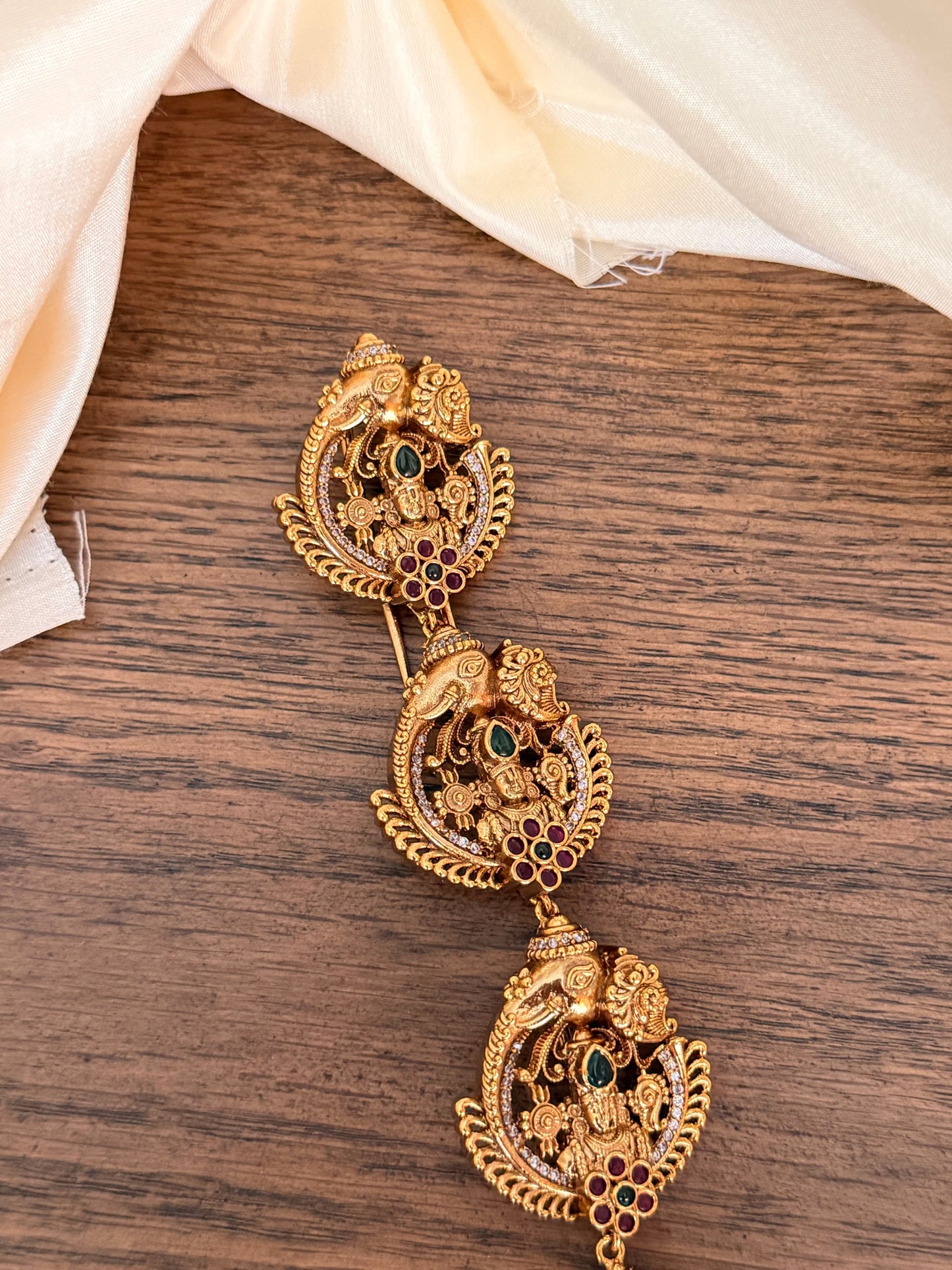 Temple Style Antique Finish Short Jada – Traditional Bridal Hair Jewellery