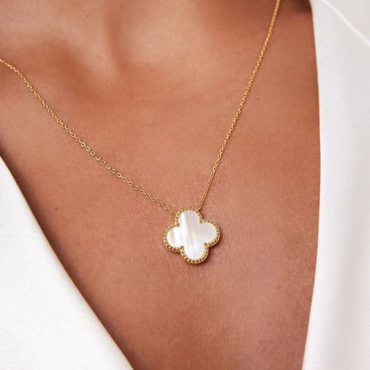Clover Necklace Set