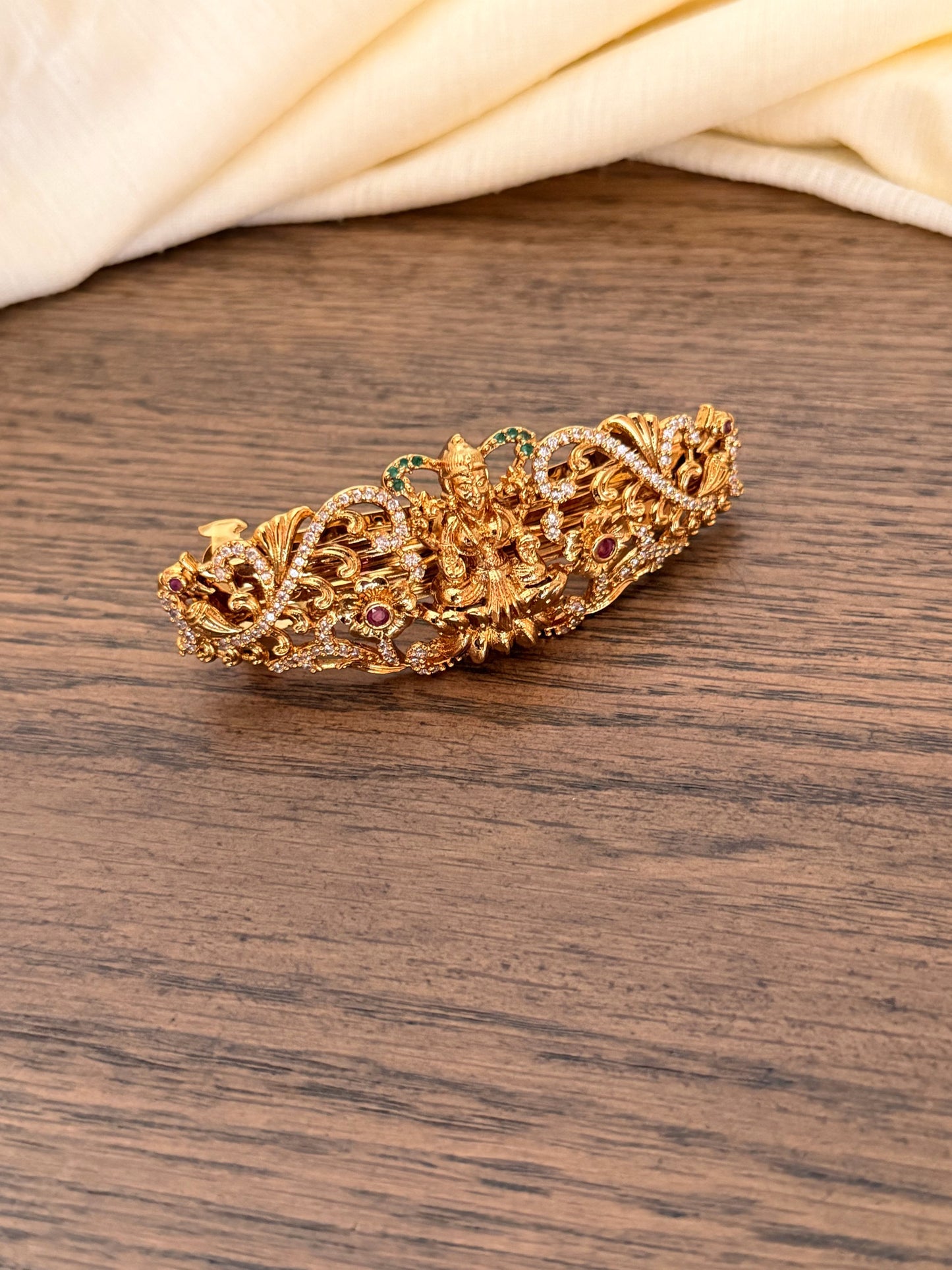 Traditional Temple Premium Hair Clip