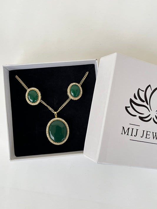 Green Moissanite Pendant Set – Brass Base – Premium Finish