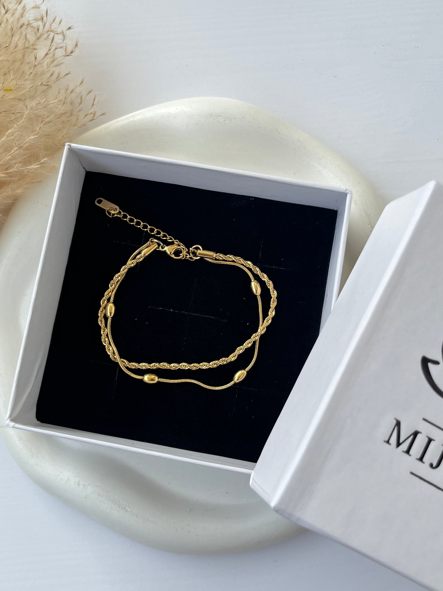 Hera Bracelet
