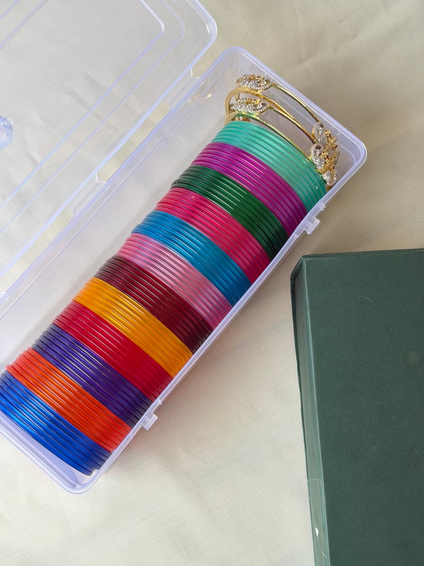 Color changeable bangle set