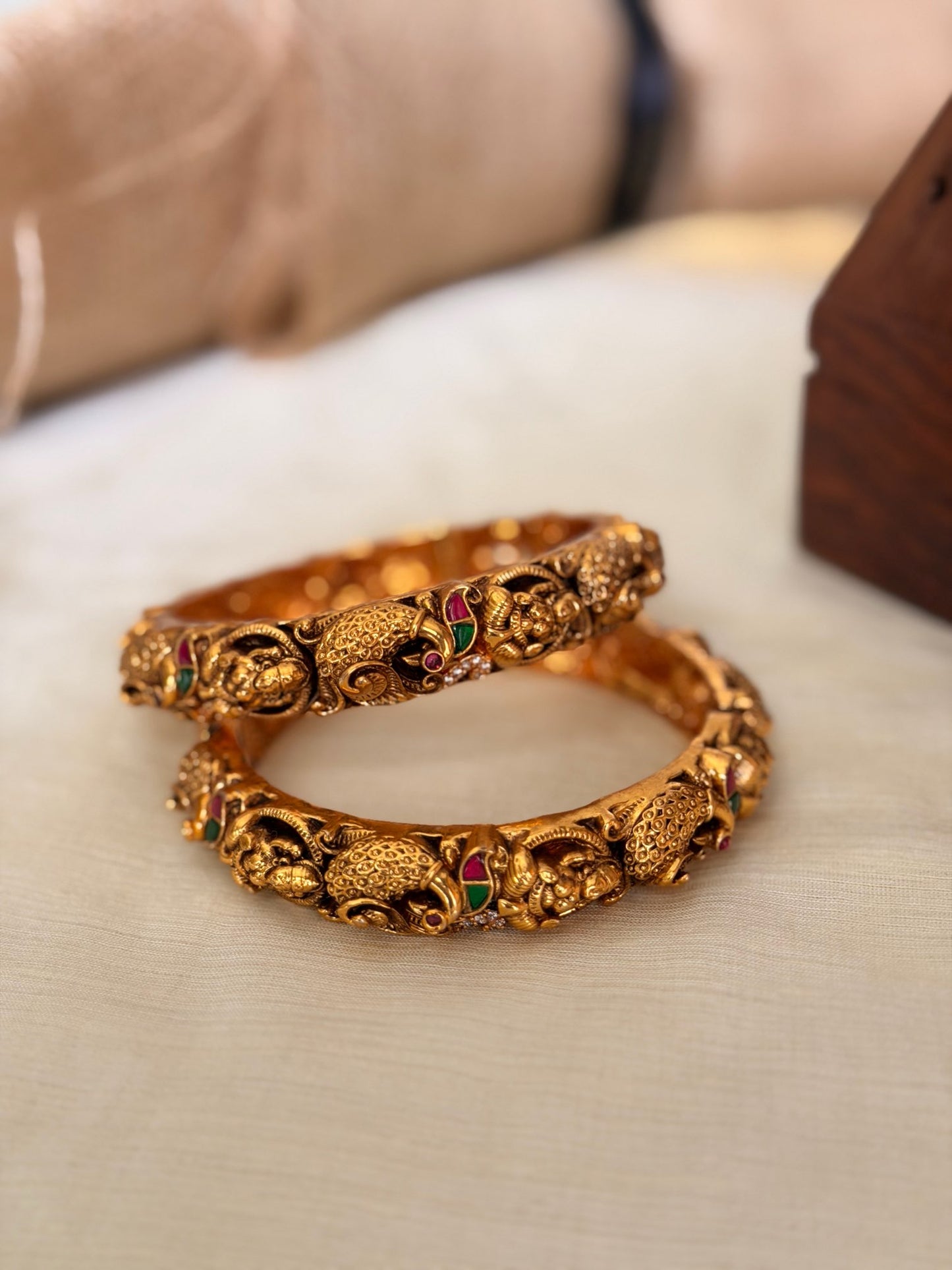 Antique Gold Peacock Stone Work Bangle