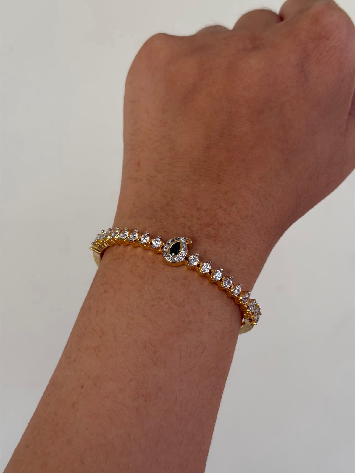 CZ Bracelet with Teardrop Centre Stone and Clasp Closure