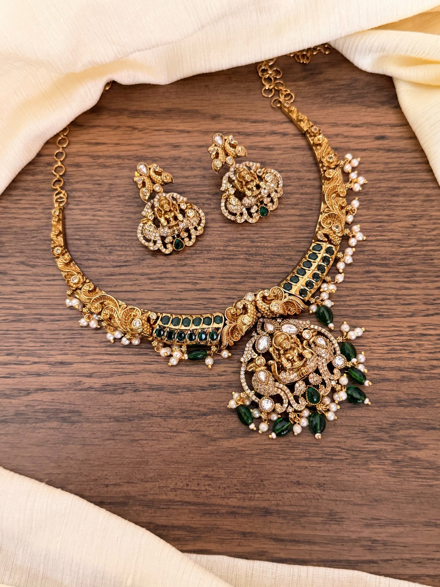 Lakshmi Kanti Necklace with Emerald Accents & Pearl Clusters