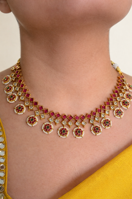 Contemporary Kemp Choker Set