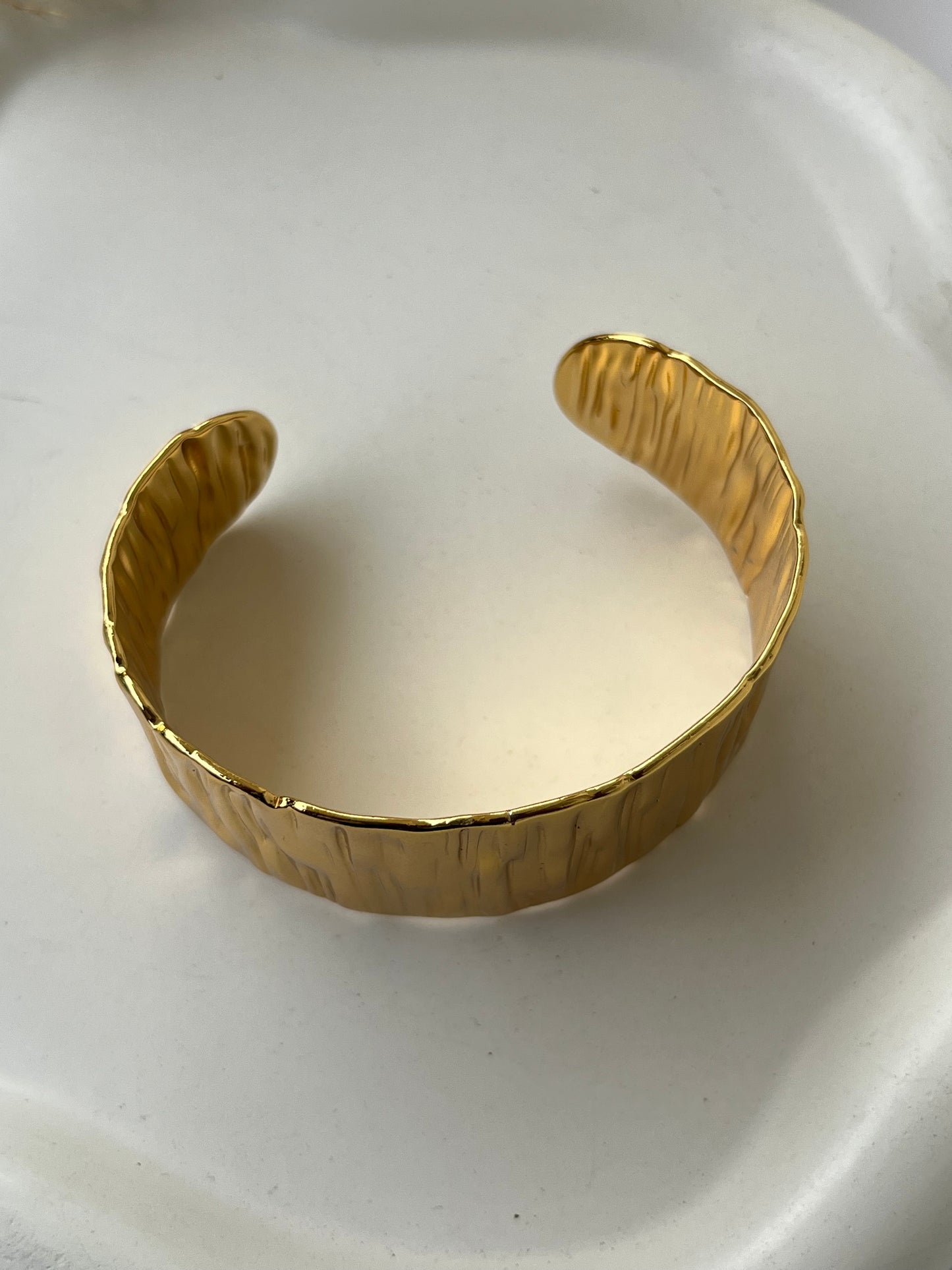 Lou Bracelet Cuff