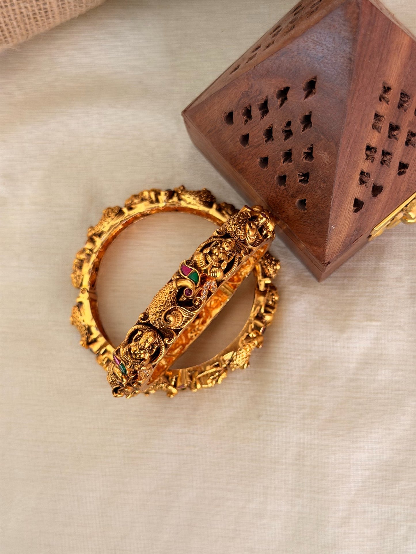 Antique Gold Peacock Stone Work Bangle