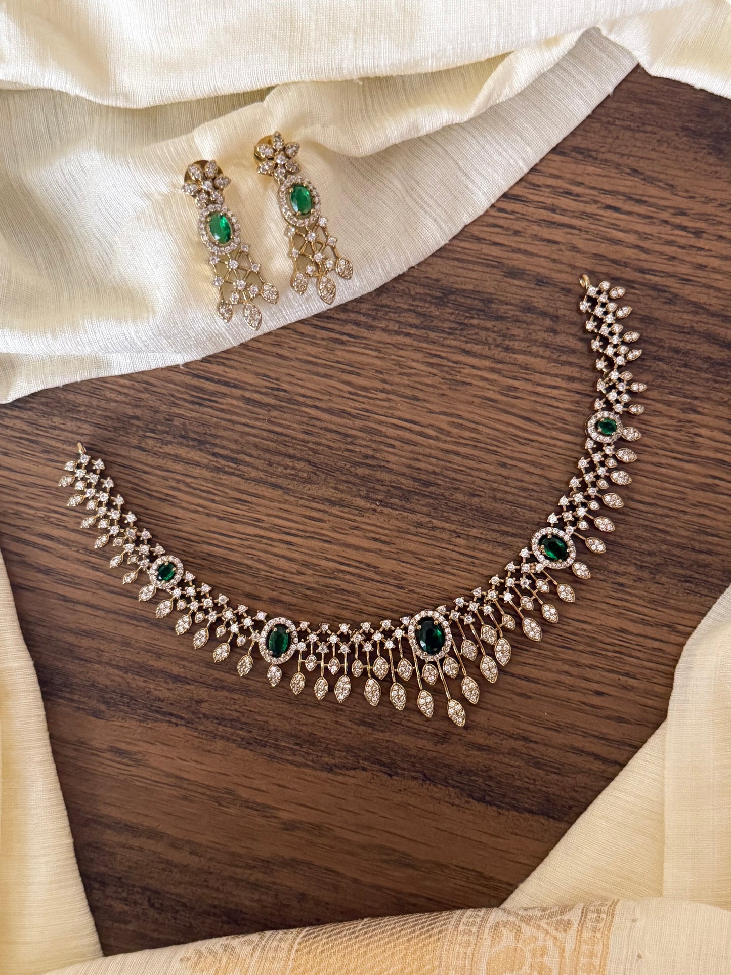 Luxury AD Stone Diamond Look Choker Necklace Set