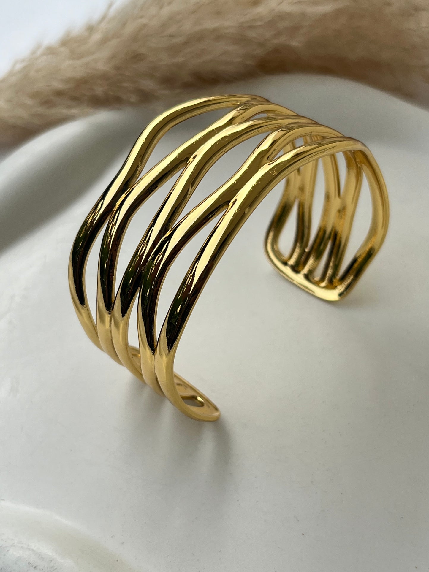 Tetsu Bracelet Cuff