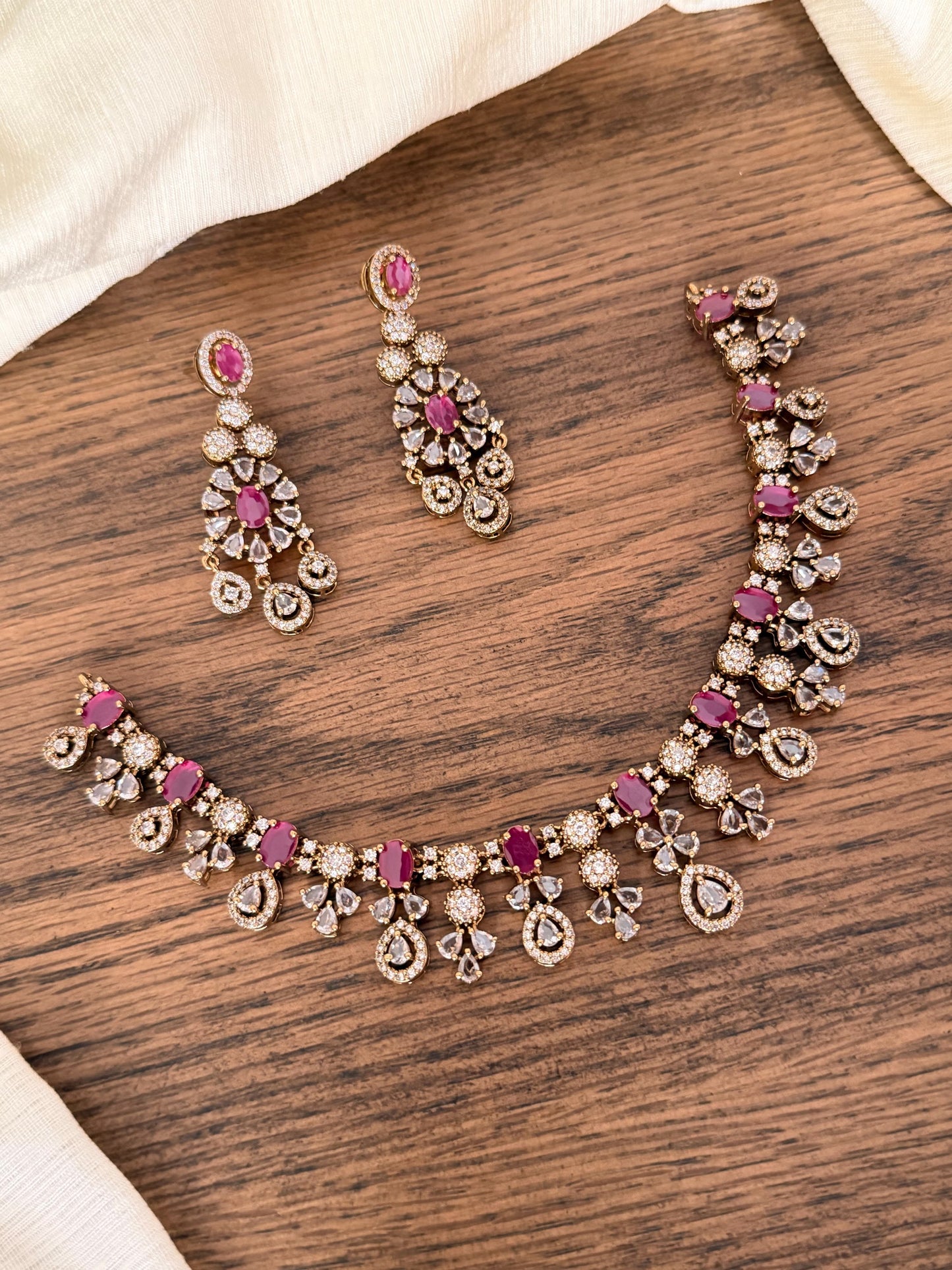 Premium Designer Victorian Necklace Set