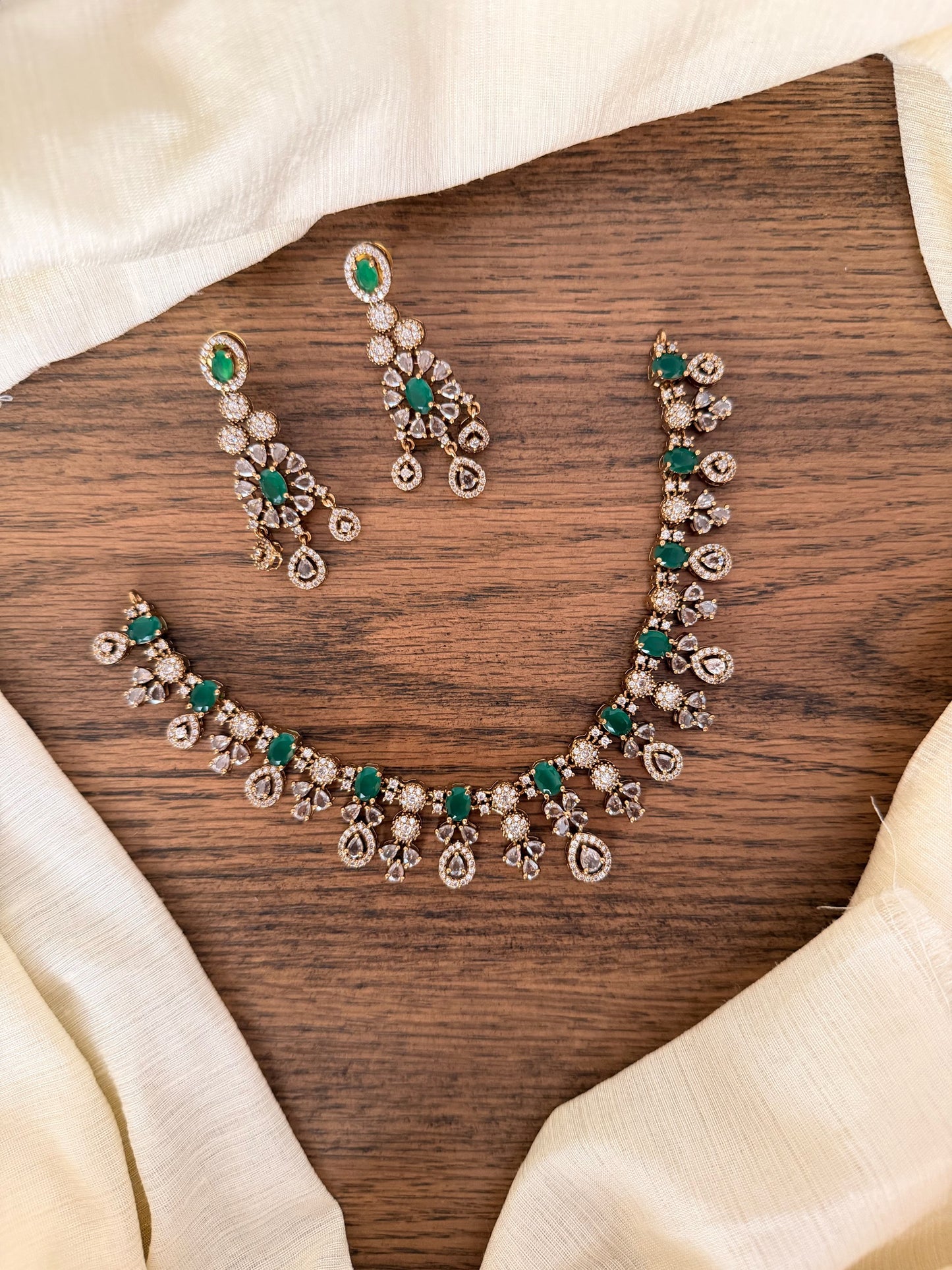 Premium Designer Victorian Necklace Set