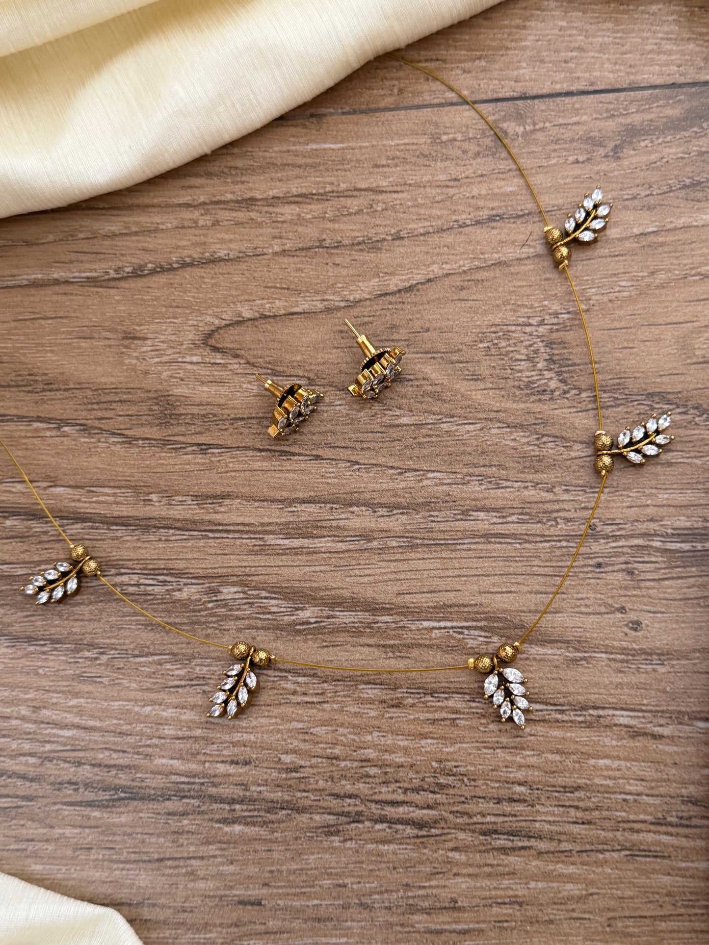 Floating Leaf Invisible Necklace Set | Minimalist CZ Jewelry