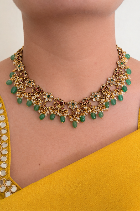 Flexible Floral Necklace Set