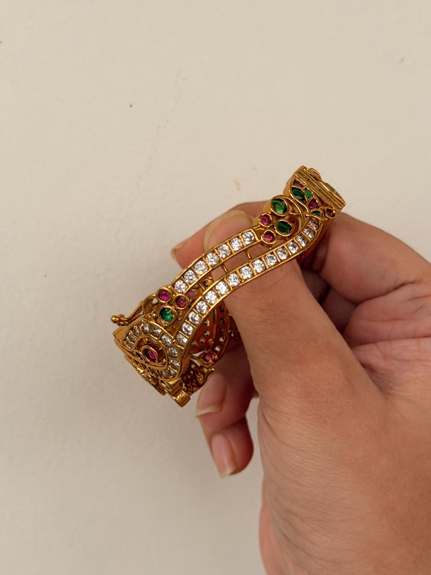 Openable Kemp Stone Kada with CZ Detailing