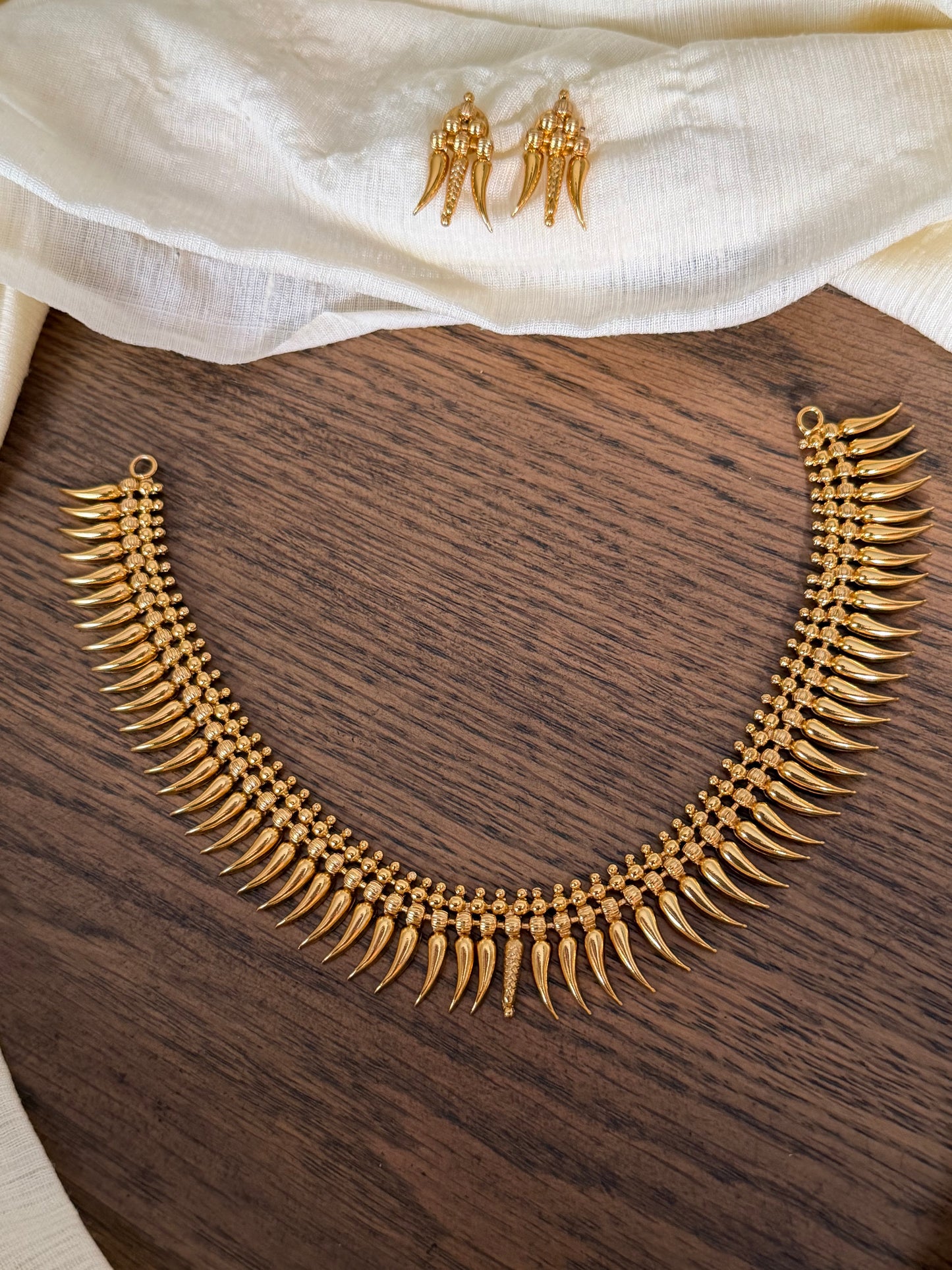 Traditional Kerala Style Mulla Mottu Mala Necklace Set