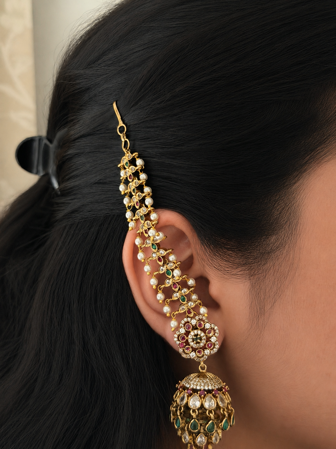 Shimmering Crescent Pearl Mattal