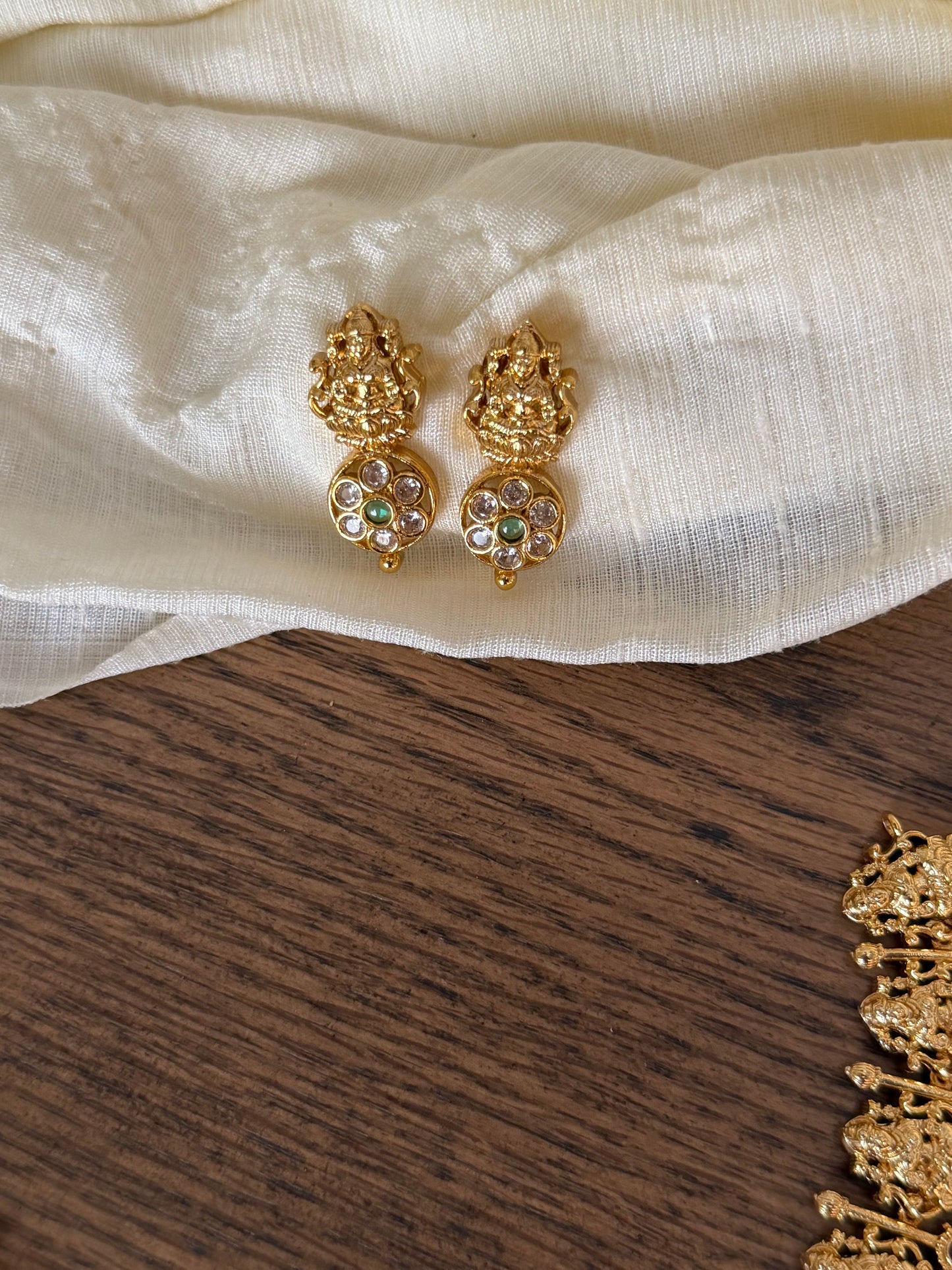 Premium Lakshmi Temple Necklace Set