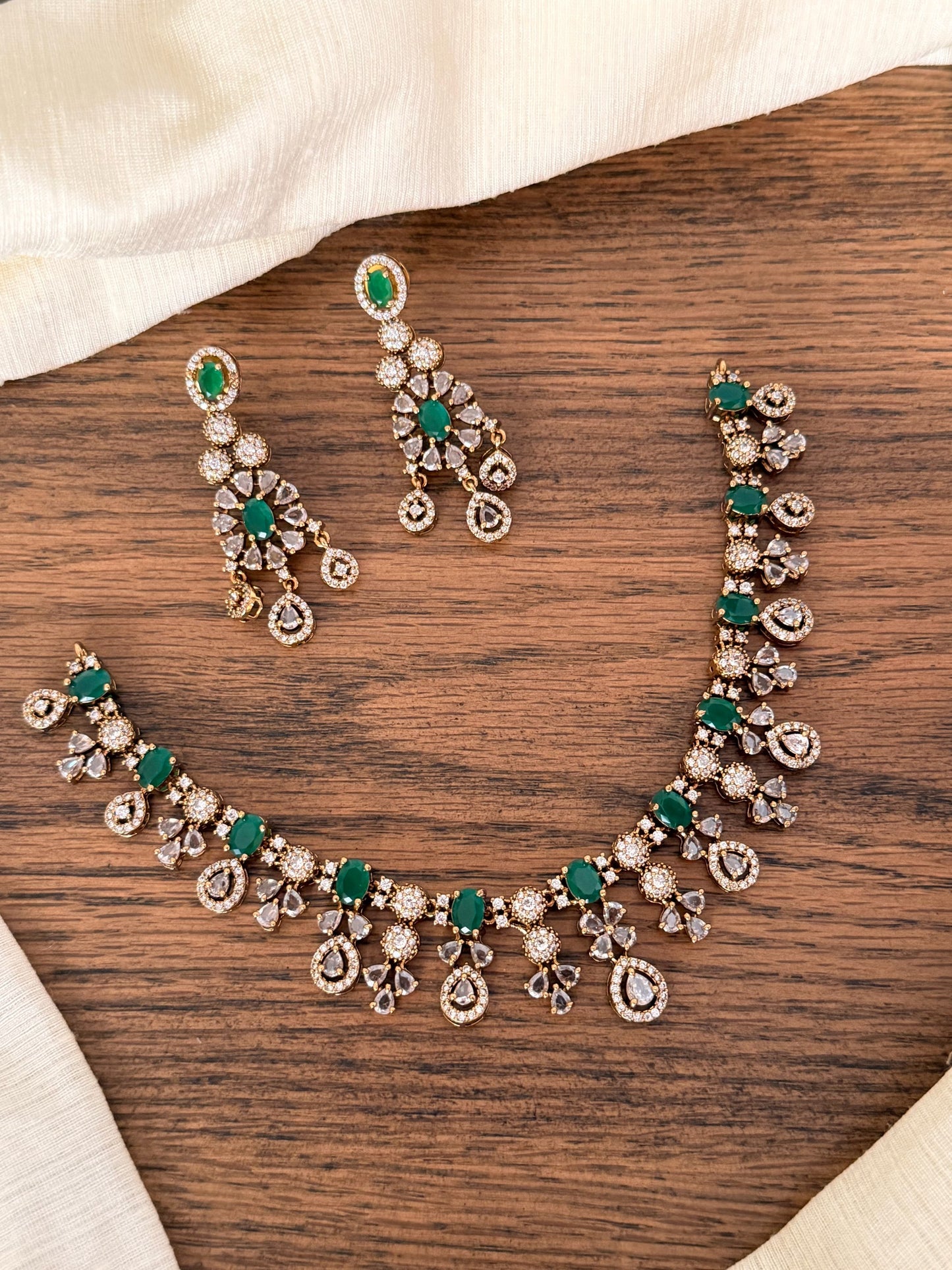 Premium Designer Victorian Necklace Set
