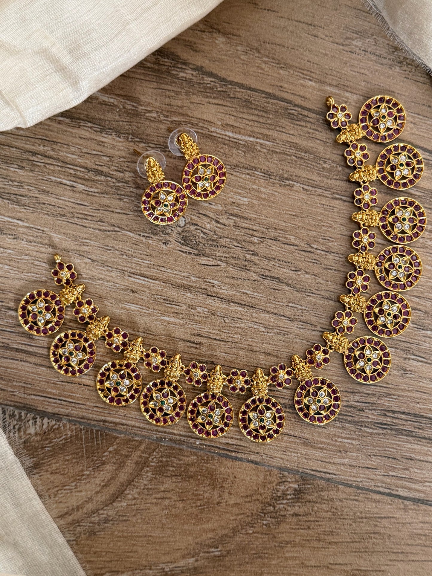 Divine Floral Lakshmi Coin Kemp Necklace Set