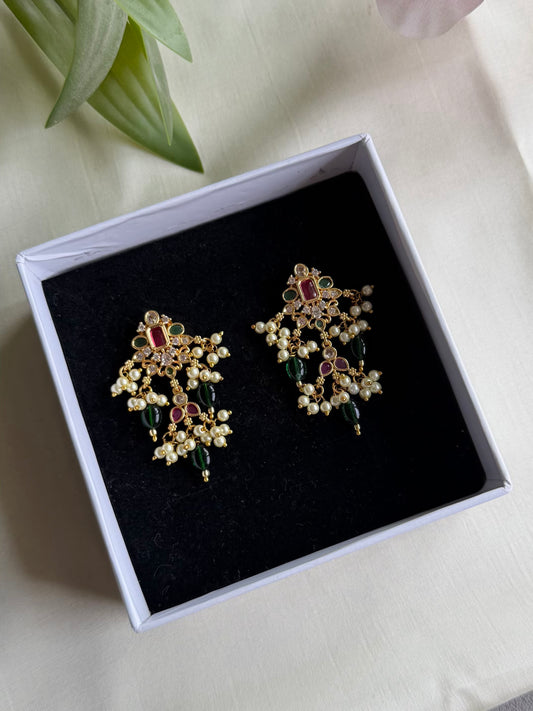 Kemp Stone Pearl Hanging Earrings