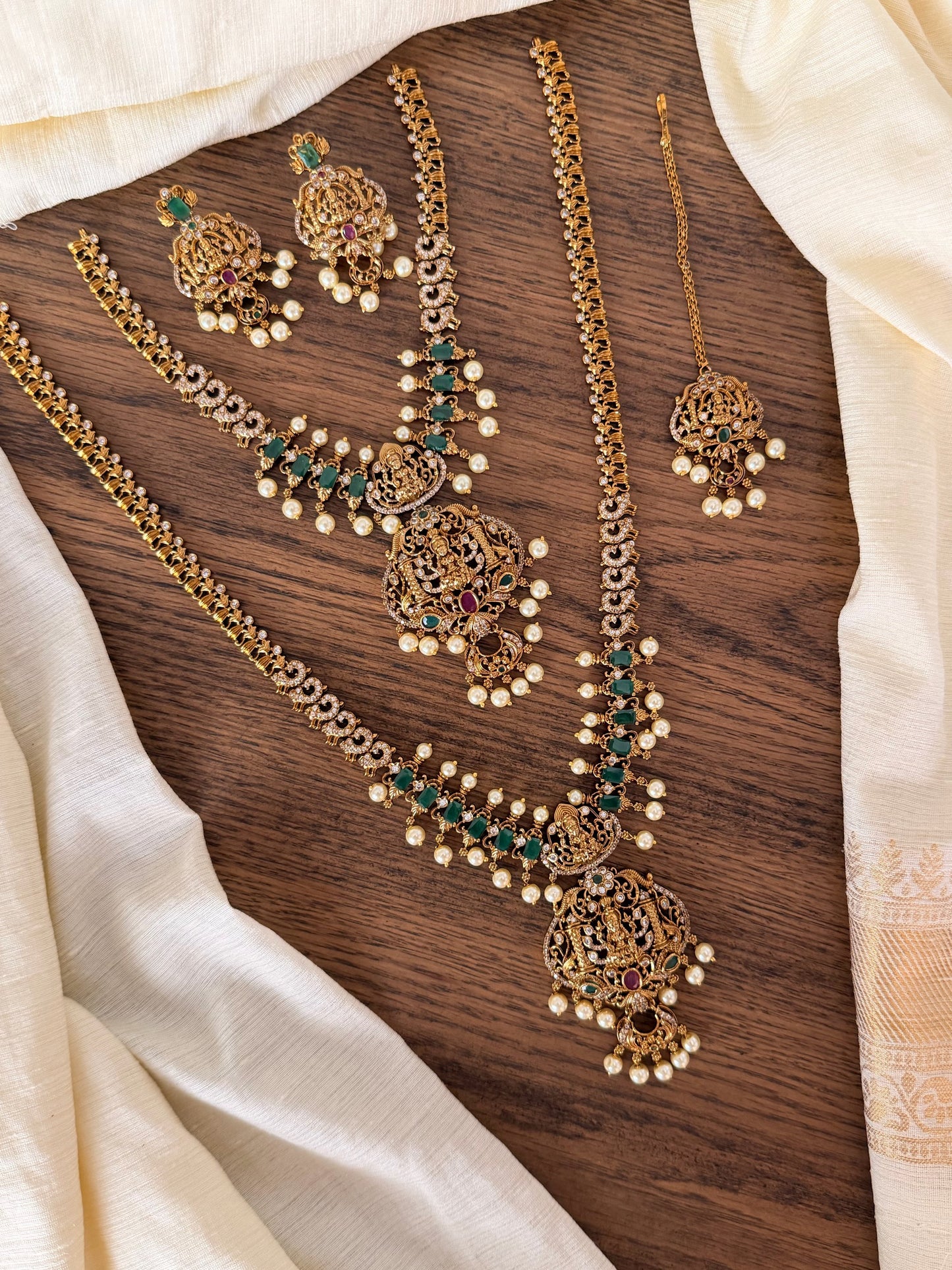 Bridal Nakshi Combo Jewellery Set – Short Necklace, Long Haram & Maang Tikka