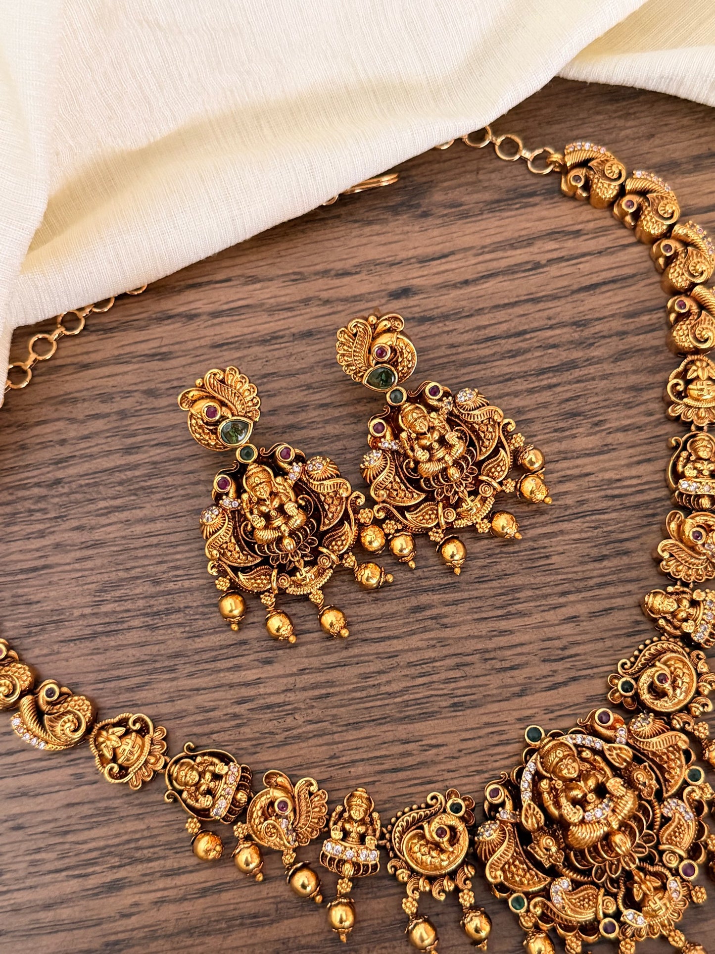 Premium Nakshi Temple Jewelry Set | Handcrafted Antique Gold Necklace with Kemp Stones and Nature-Inspired Motifs