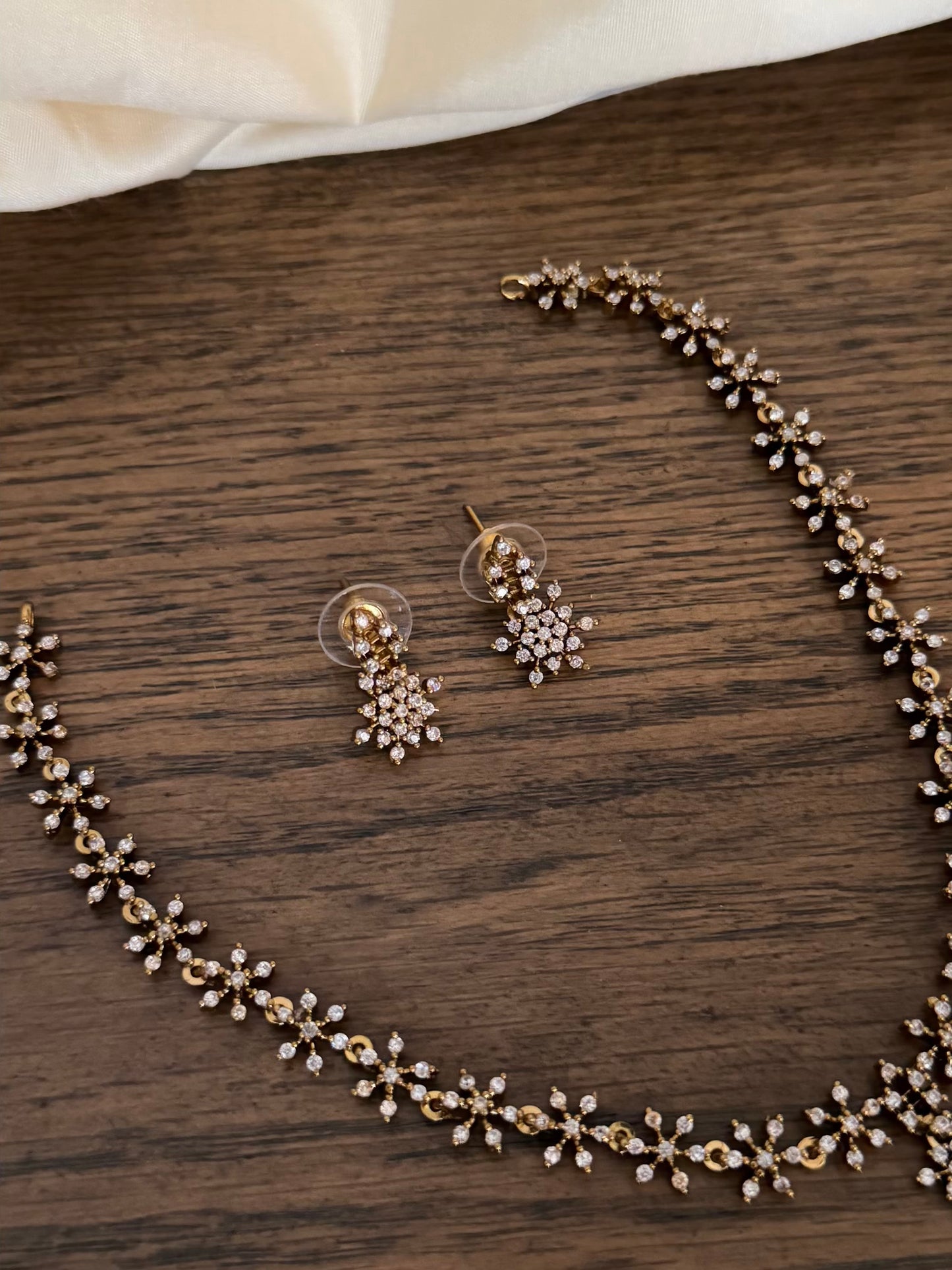 Star Line AD Necklace – Minimal & Trending – With Stud Earrings 13