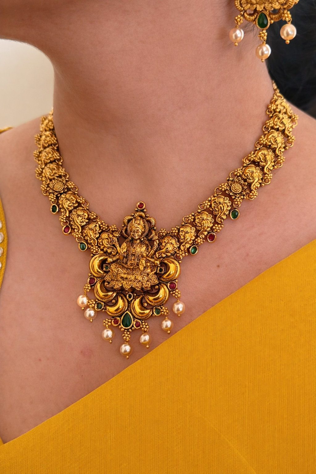 Antique Gold Look Temple Jewelry Set - Goddess Lakshmi Pendant with Pearl Accents