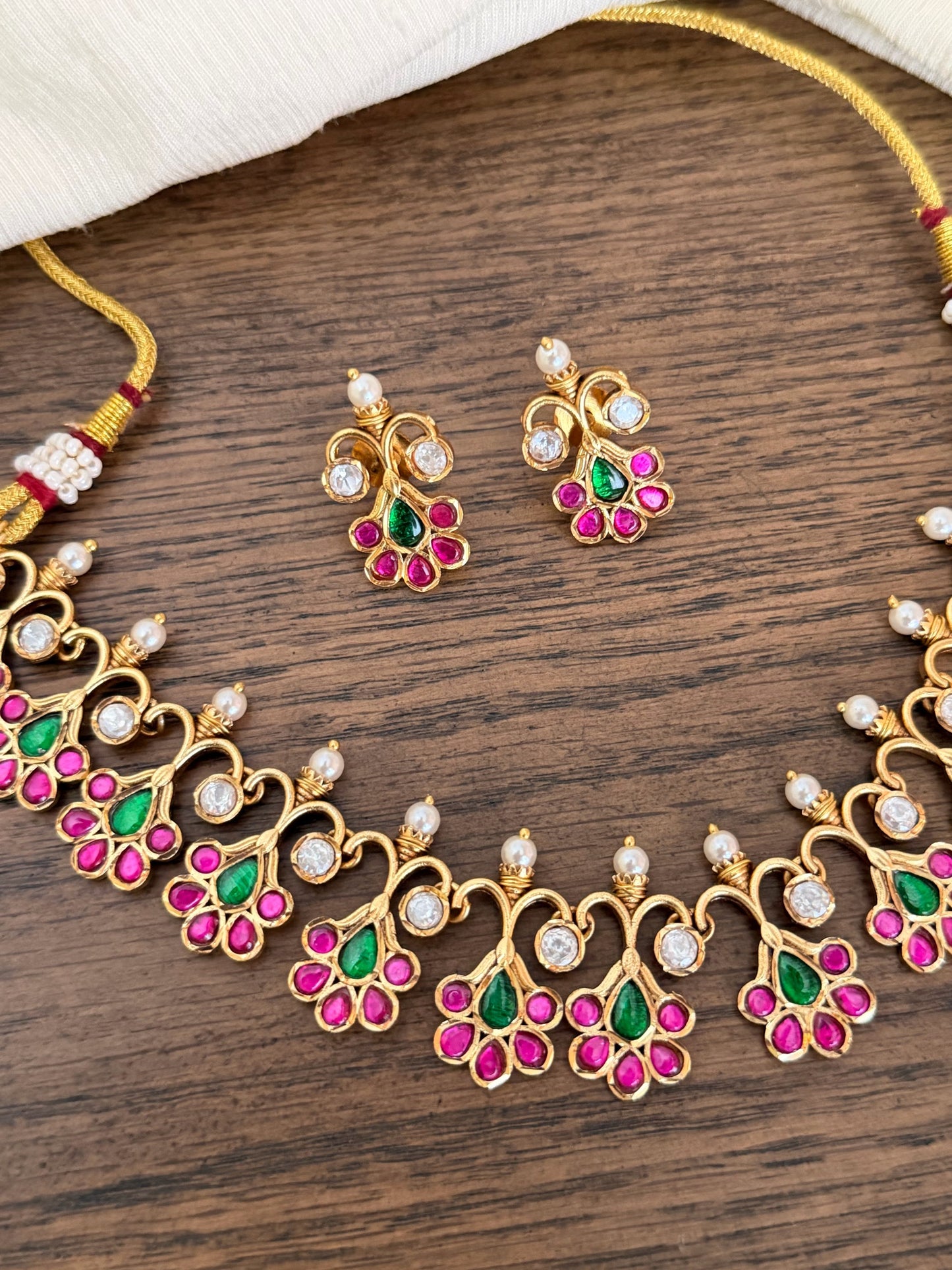 Lightweight Jadau Kundan Necklace Set with Ruby & Emerald Paisley Motifs