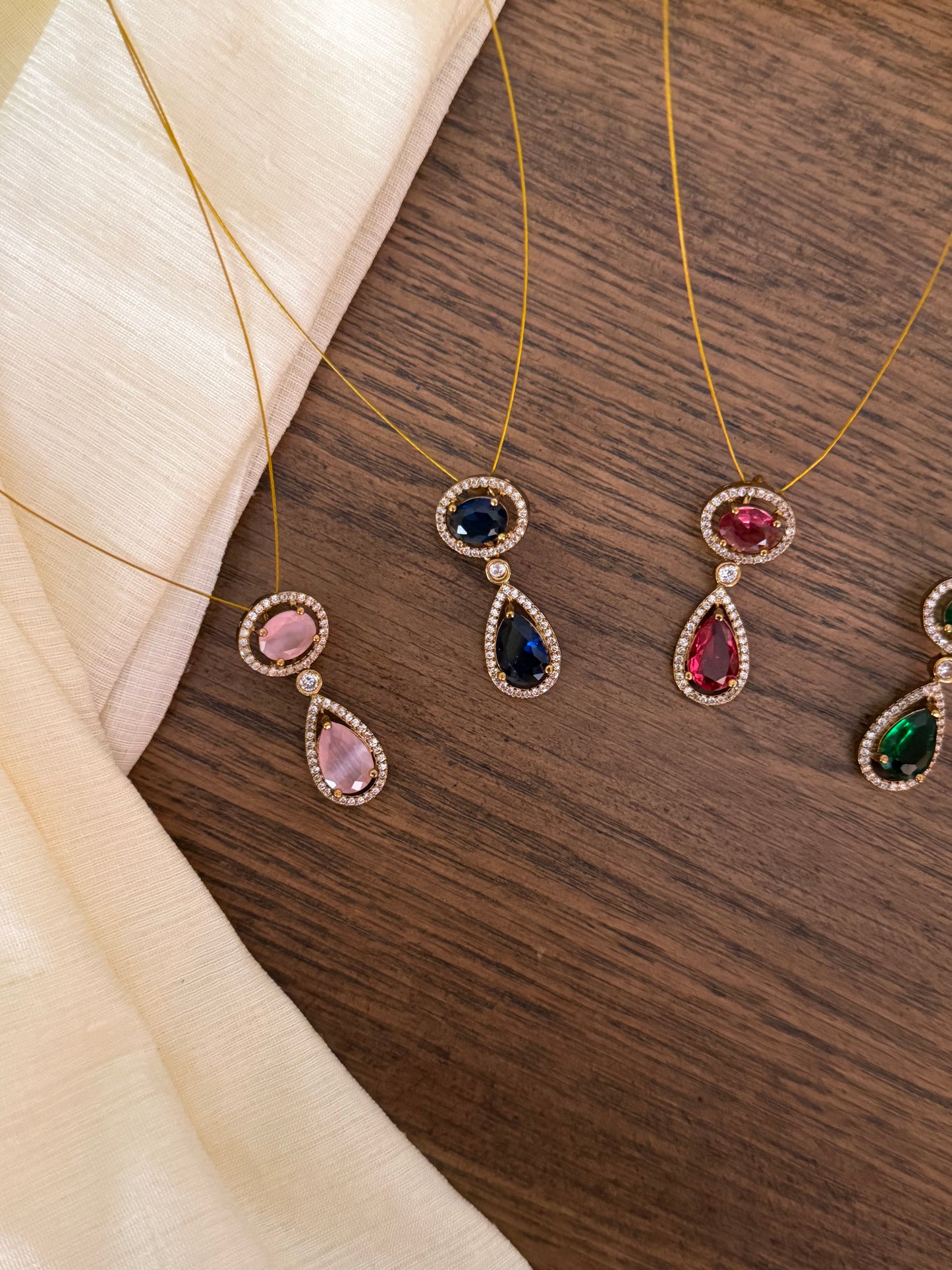 Colored Teardrop Pendant Invisible Necklaces