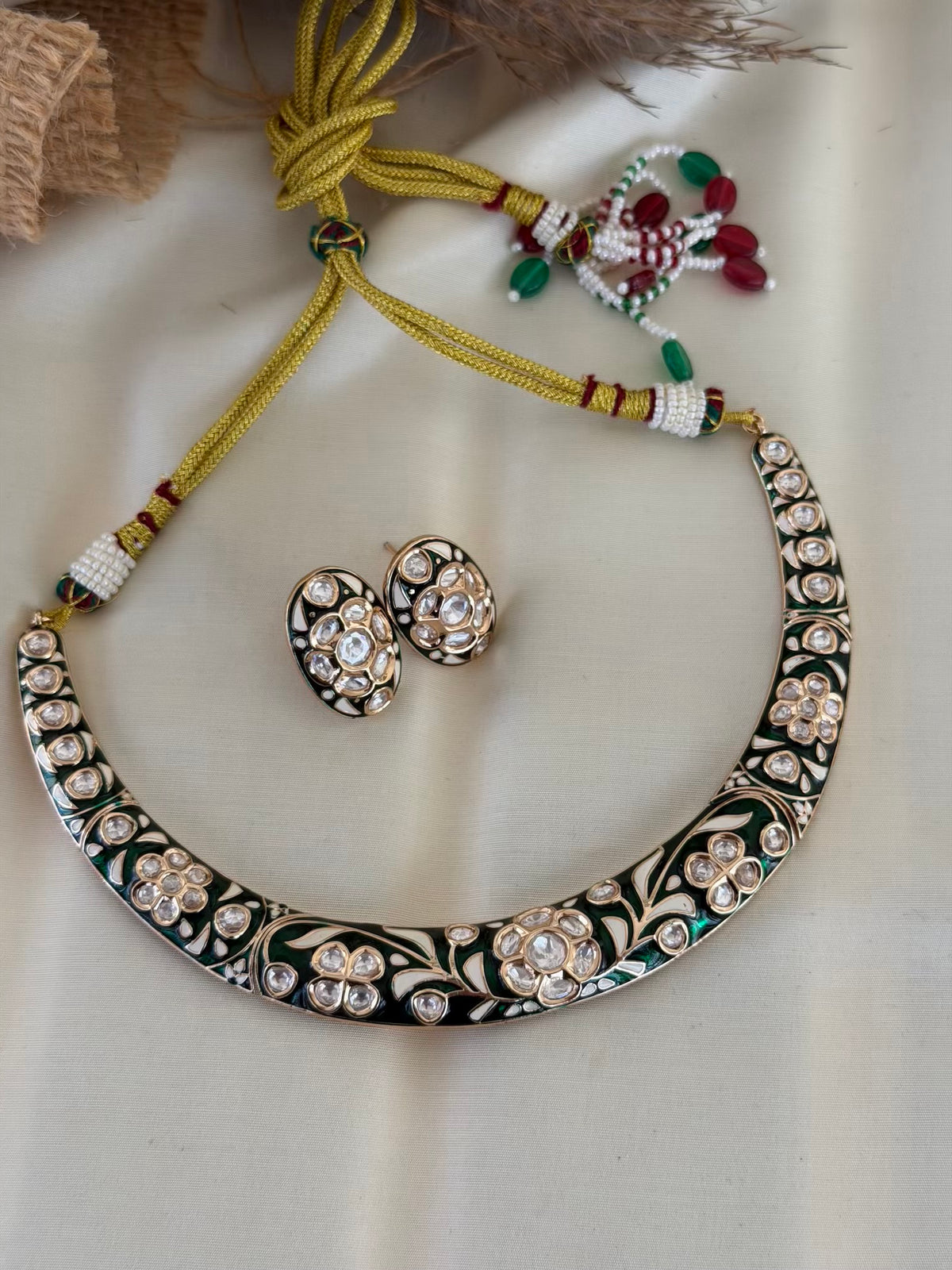 Kundan Meenakari Collar Necklace Set with Stud Earrings