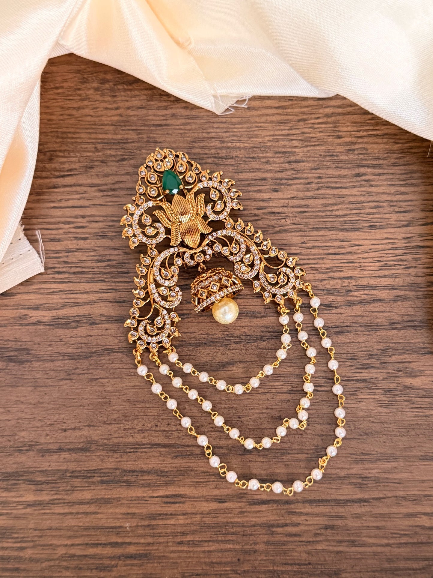 Antique Finish Pearl Chain Hair Accessory