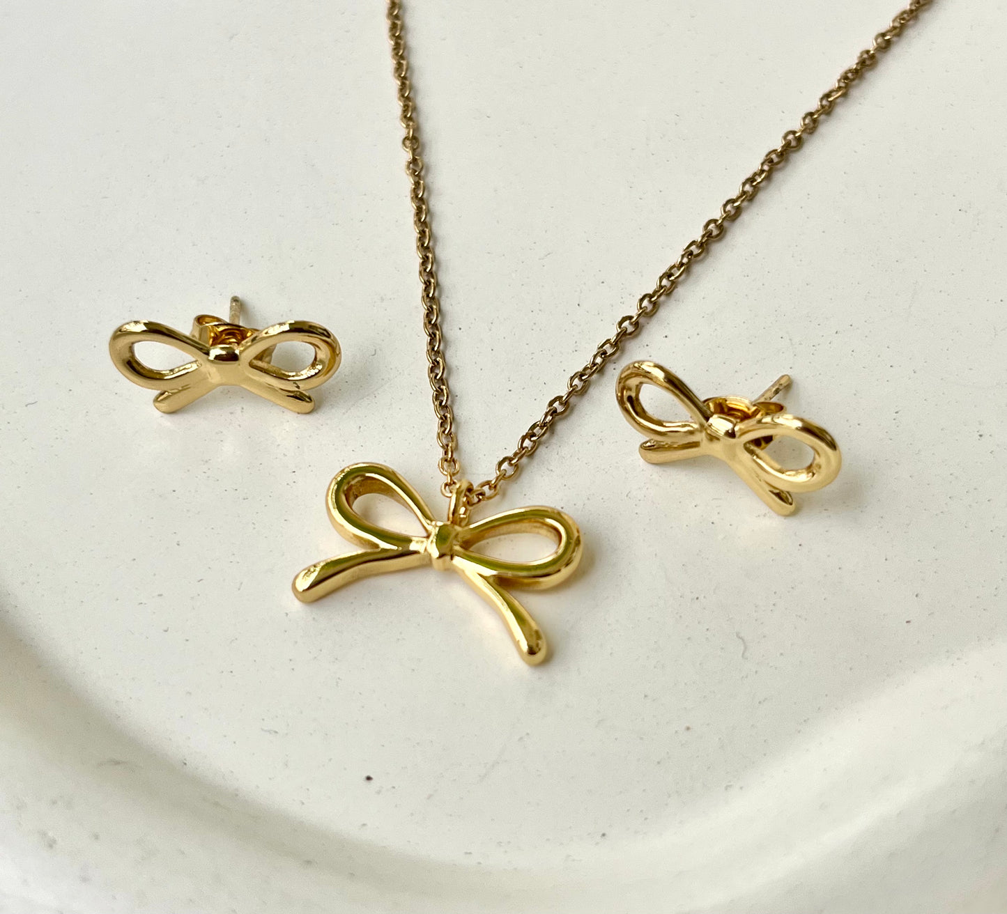 Bow 2.0 Necklace Set