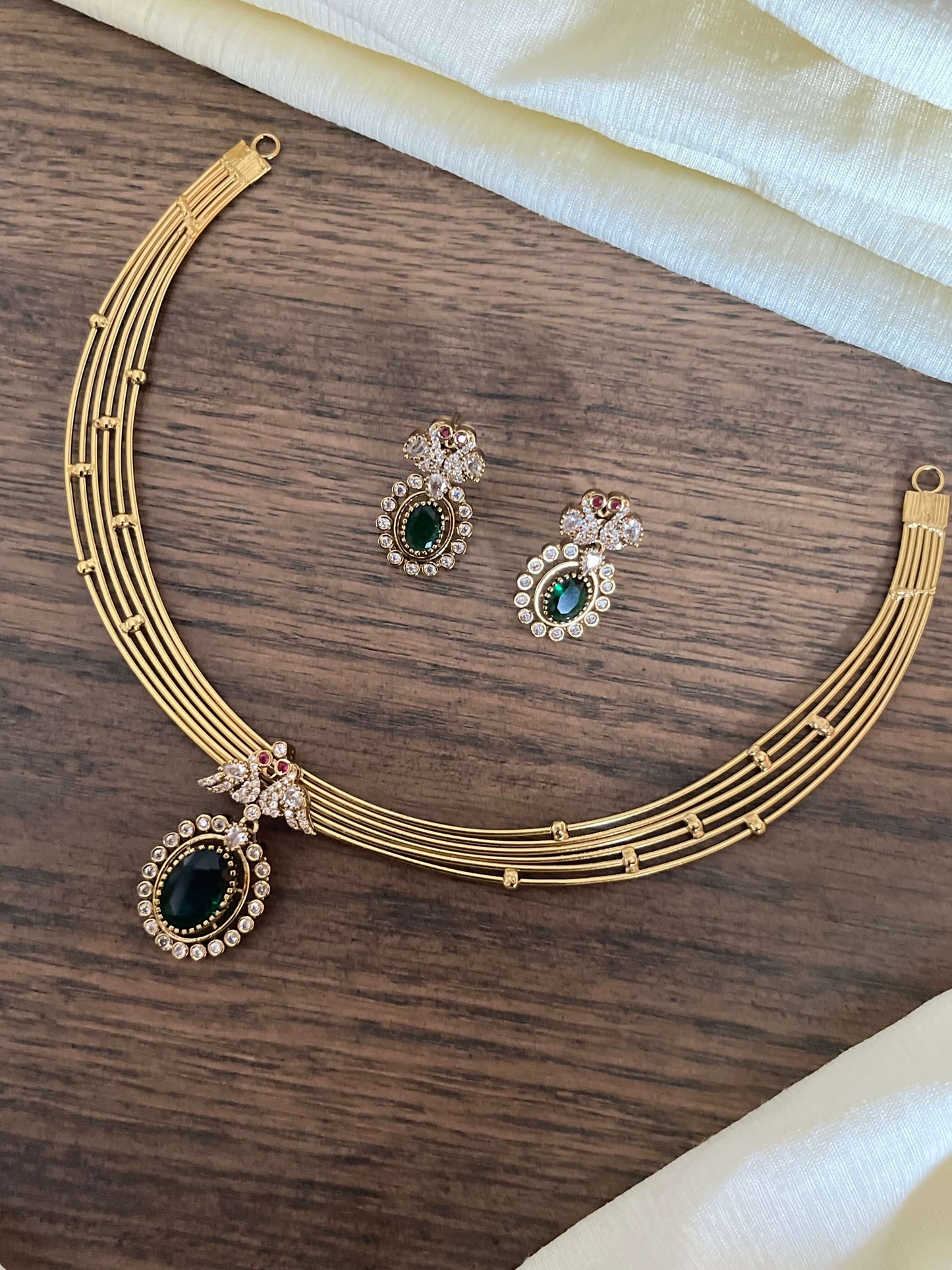 Traditional Kanti Necklace Set