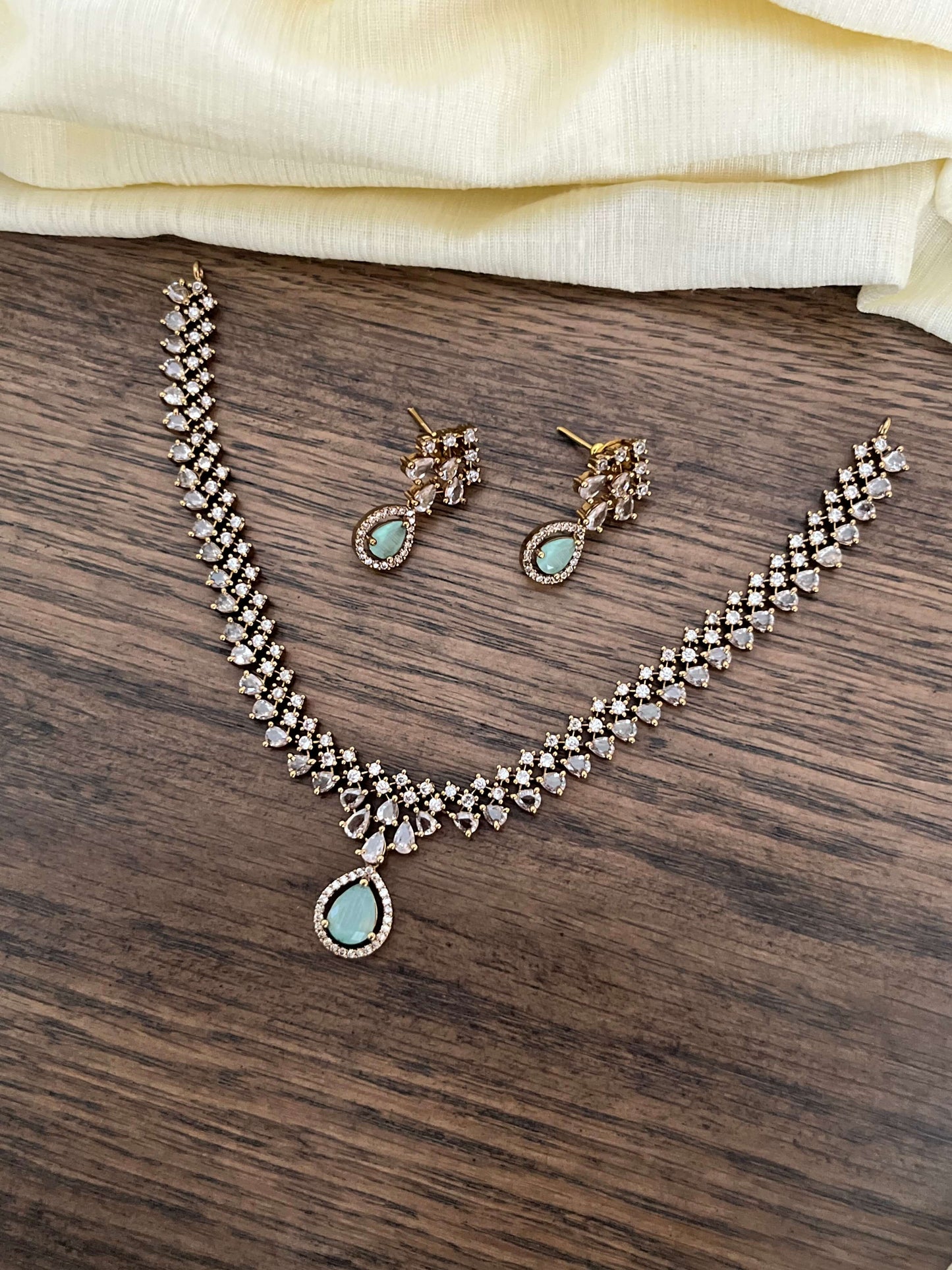 Victorian Style AD Necklace Set – Premium Finish