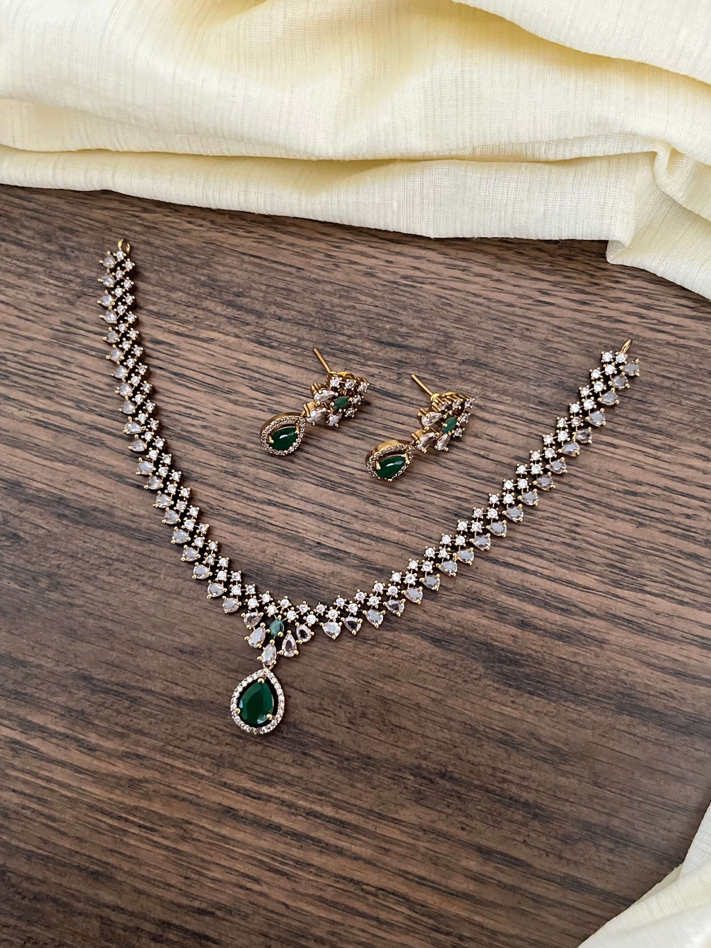 Victorian Style AD Necklace Set – Premium Finish