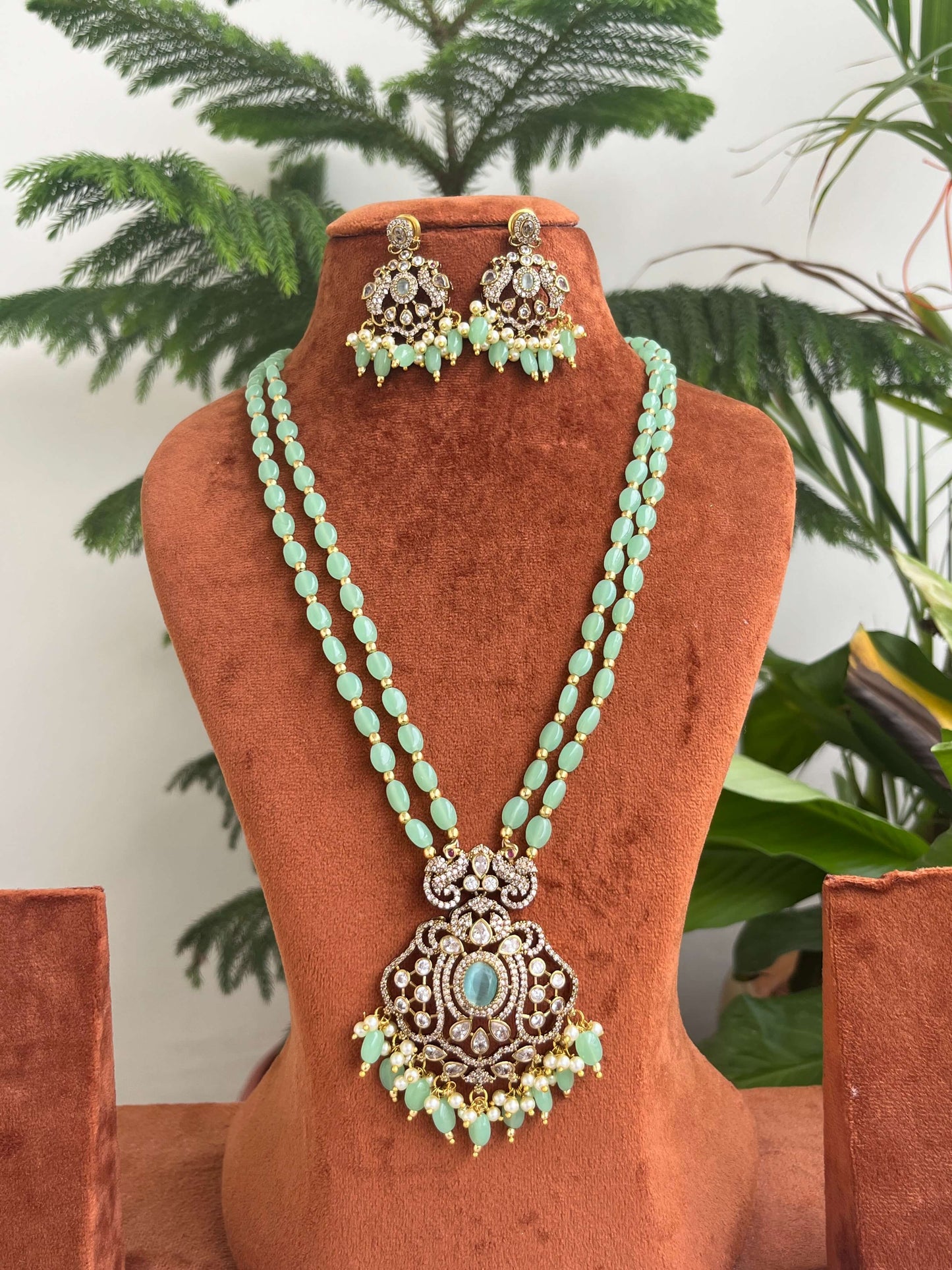 Handmade Beads Haram with Victorian Pendant & Earrings
